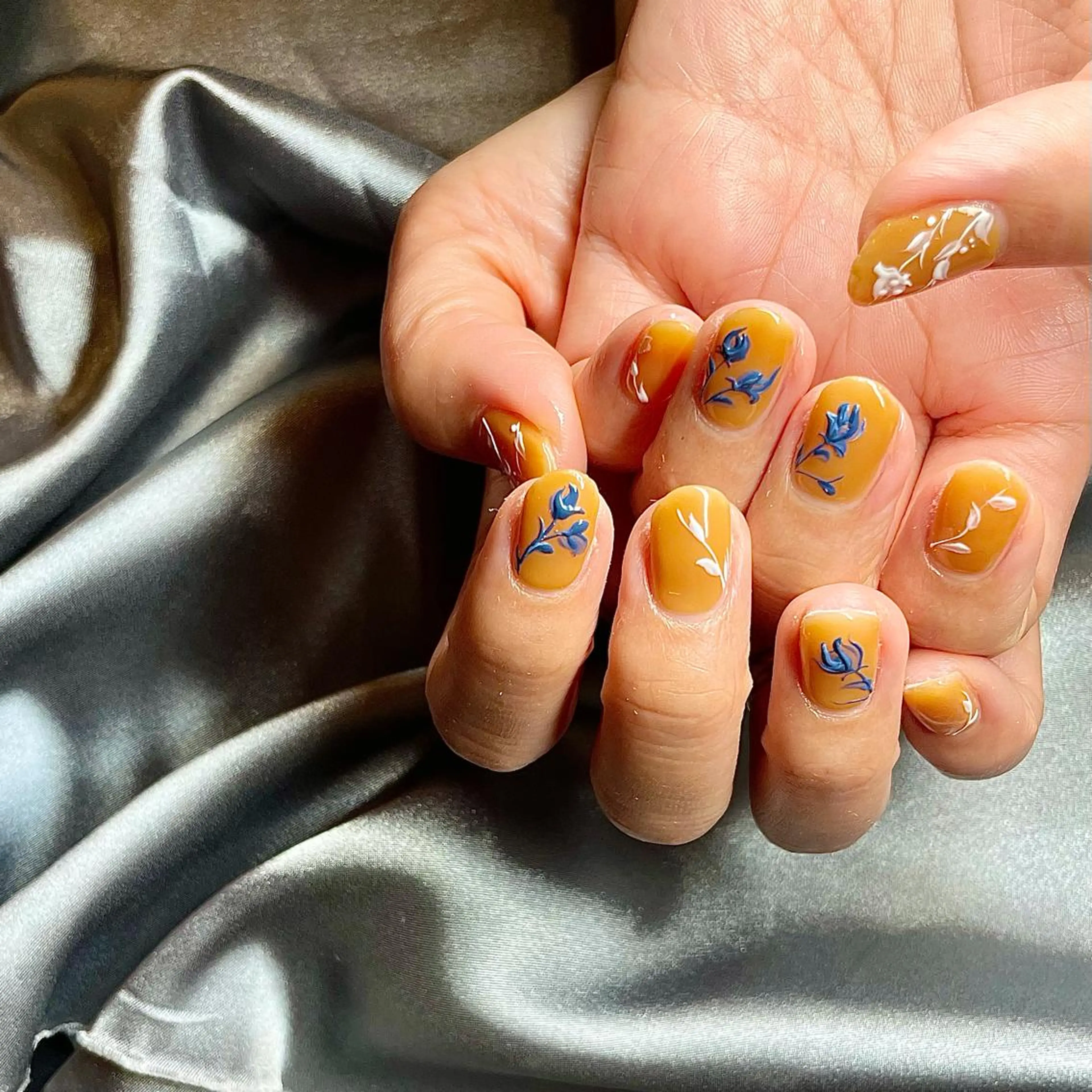 ミディアム カラー パーマ ヘアアレンジ メンズ キッズ ネイル マツエク・マツパ アイブロウ フラワーネイル nail&eye Aoのマツエク・マツパデザイン