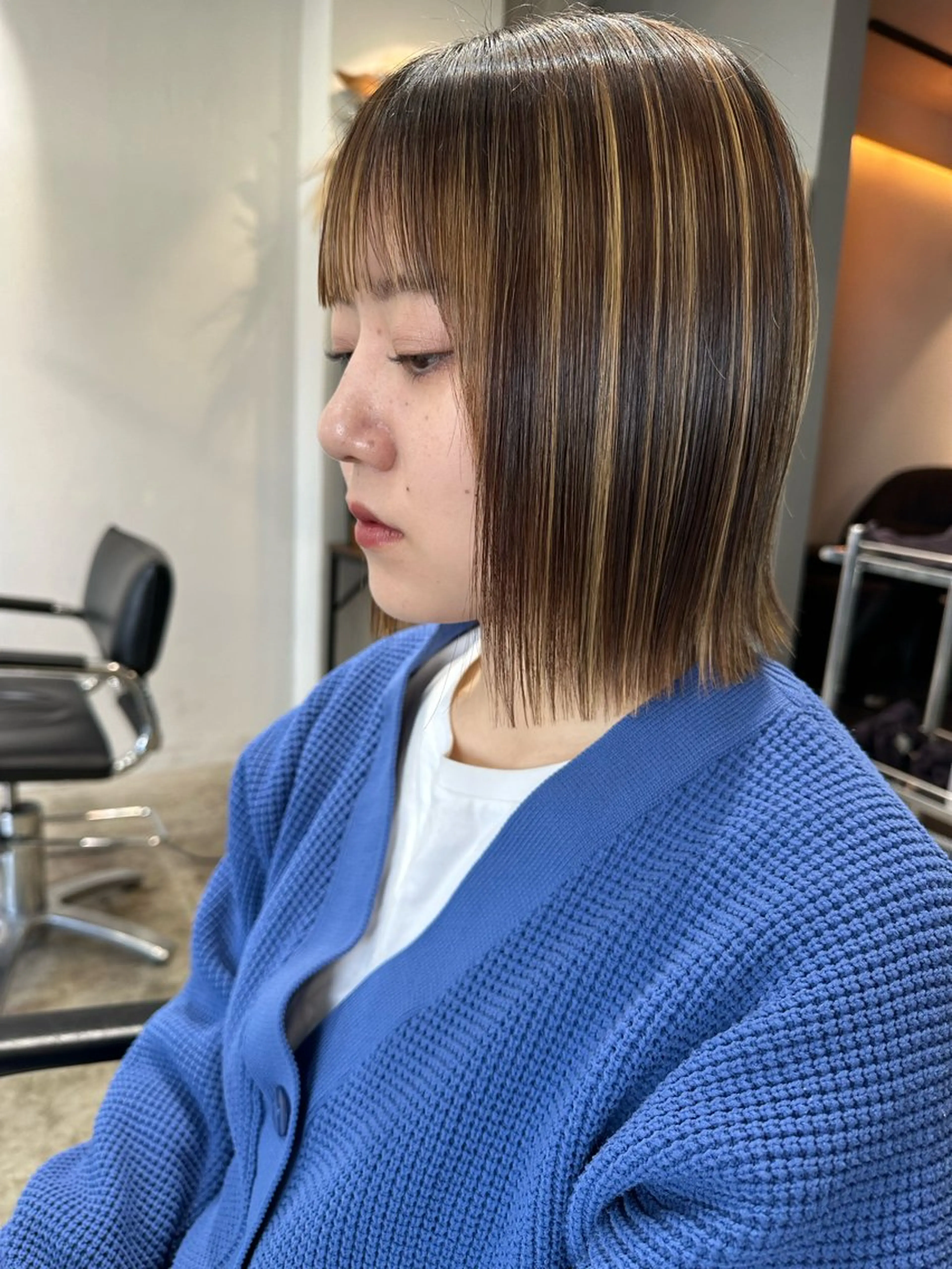 ミディアム ボブ カット YURIK Aのヘアスタイル
