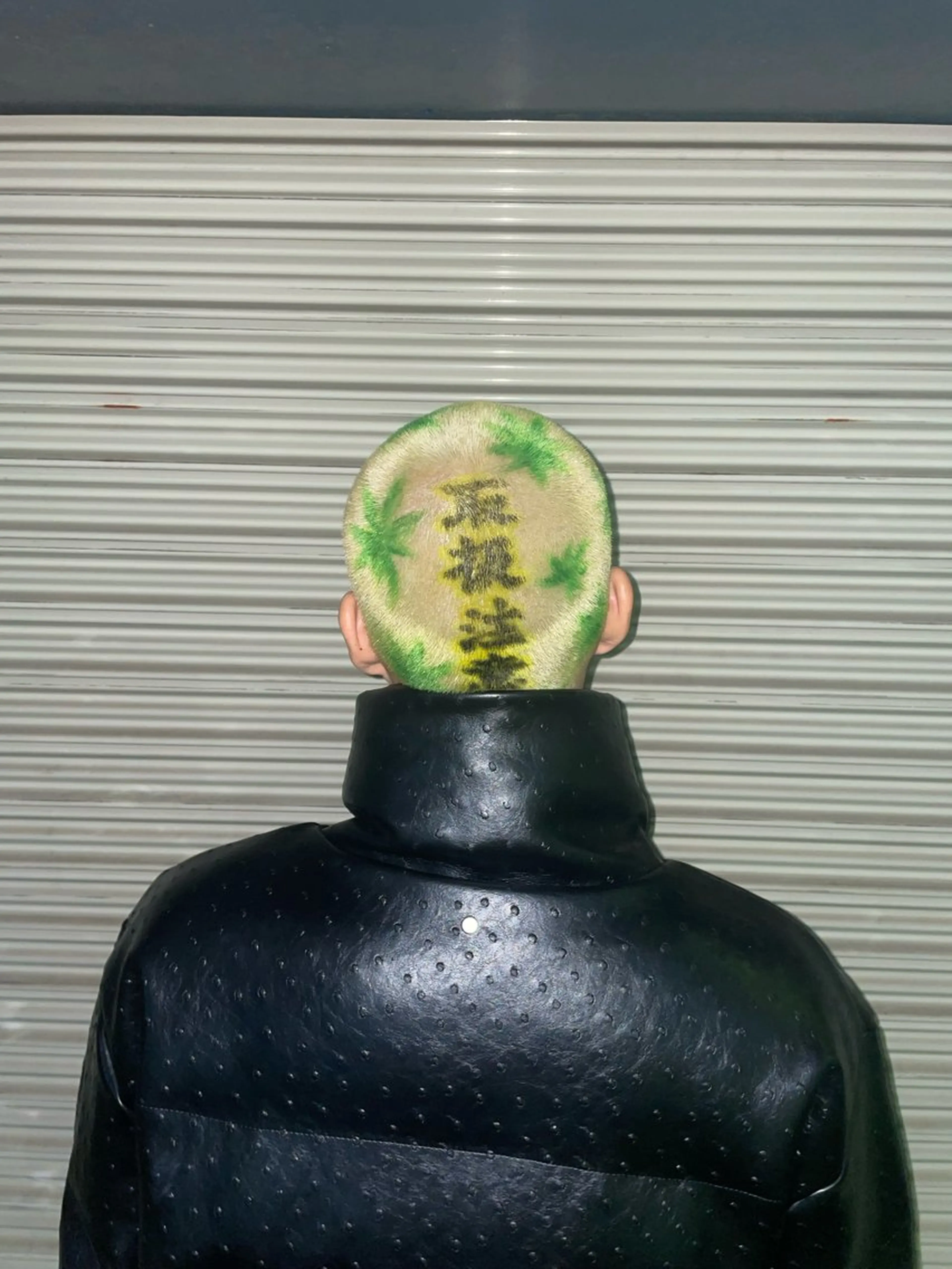 ショート カラー メンズ 👽KINA👽 派手髪🦖💖✨のヘアスタイル