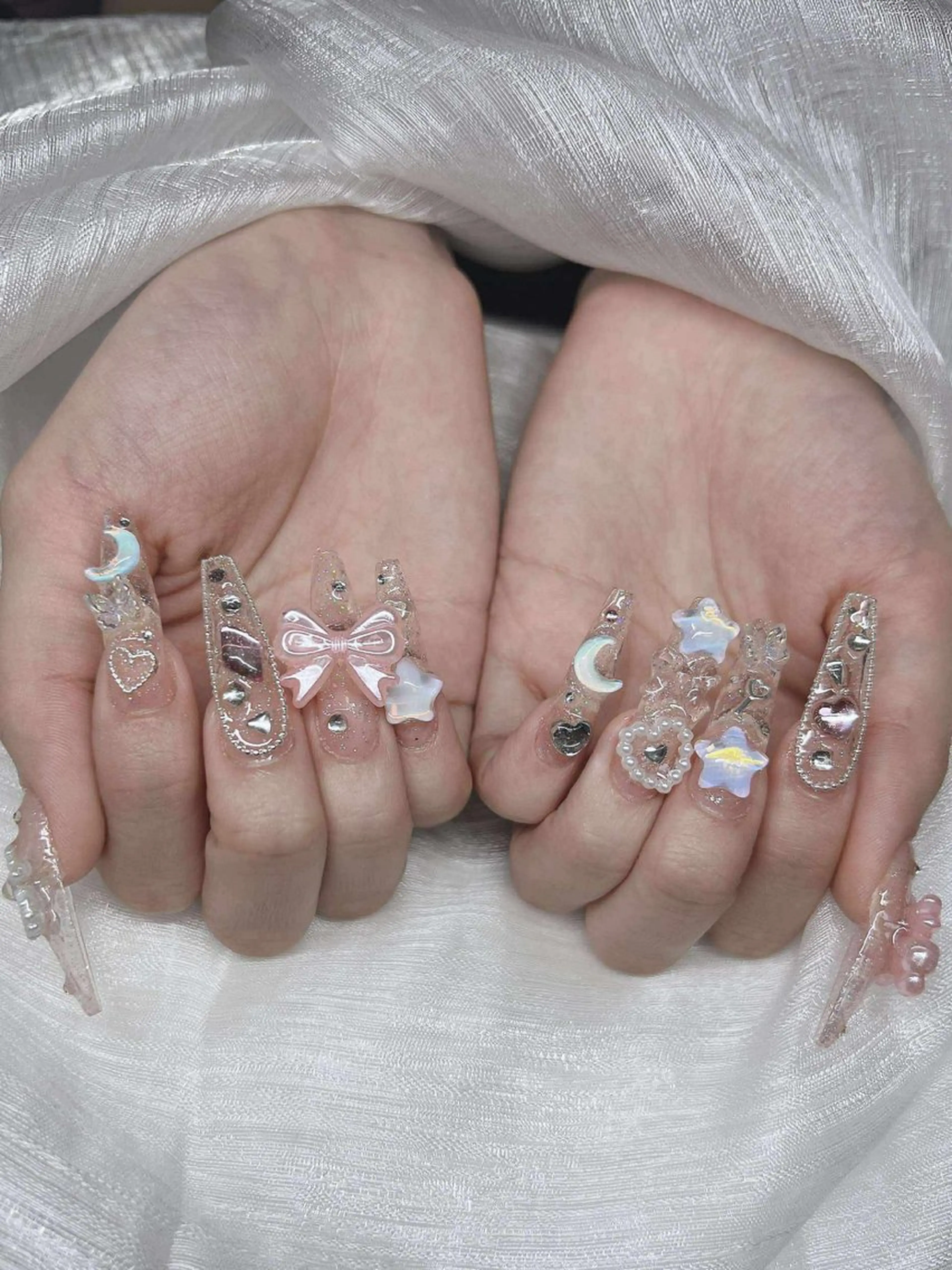 ネイル 長さ出し グラデーション 卒業式 キラキラネイル マグネットネイル ハンドネイル Lee Nailsのネイルデザイン