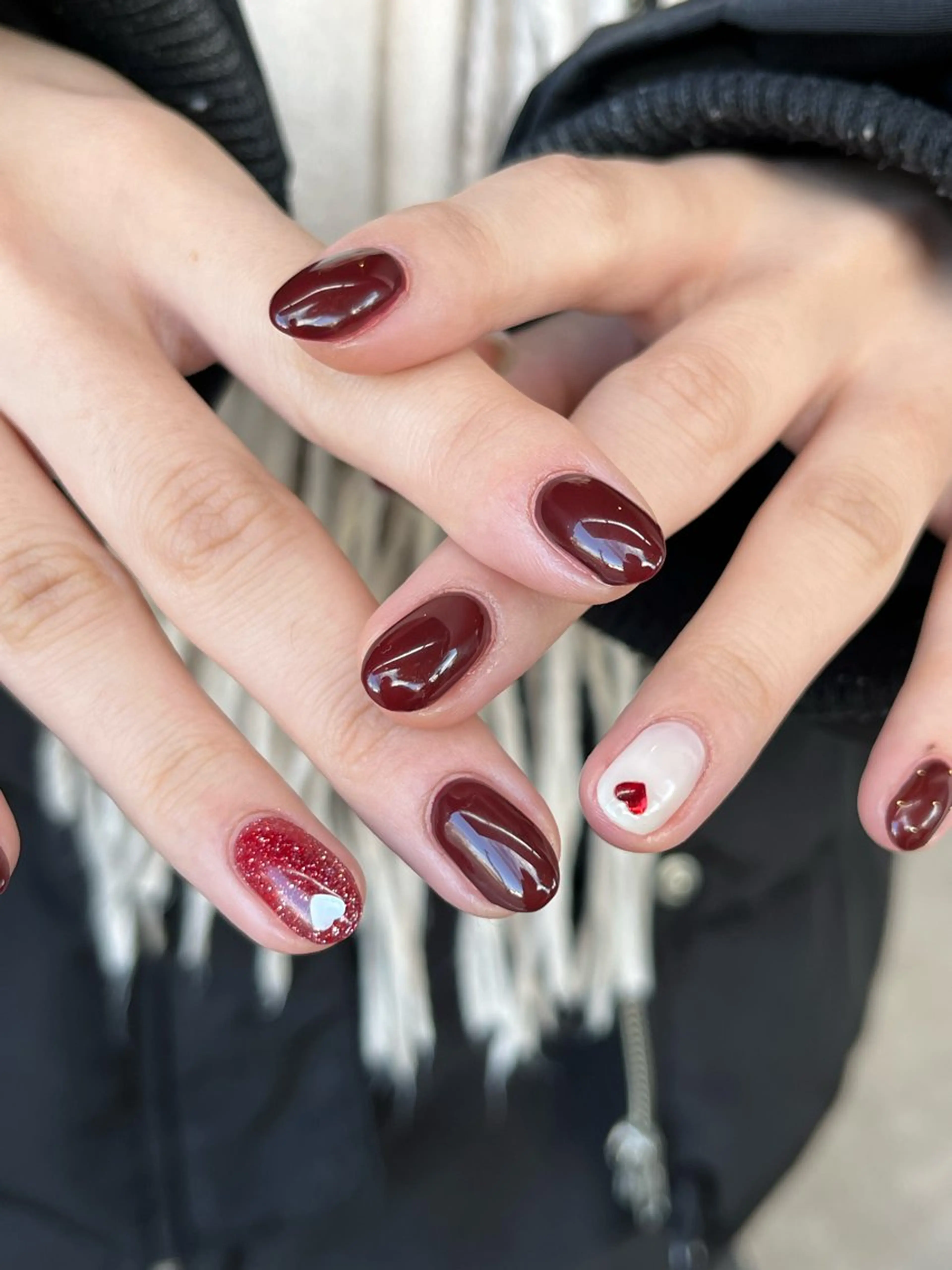 ネイル ボルドー ハート 冬ネイル クリスマス ハンドネイル 赤根 風南のネイルデザイン