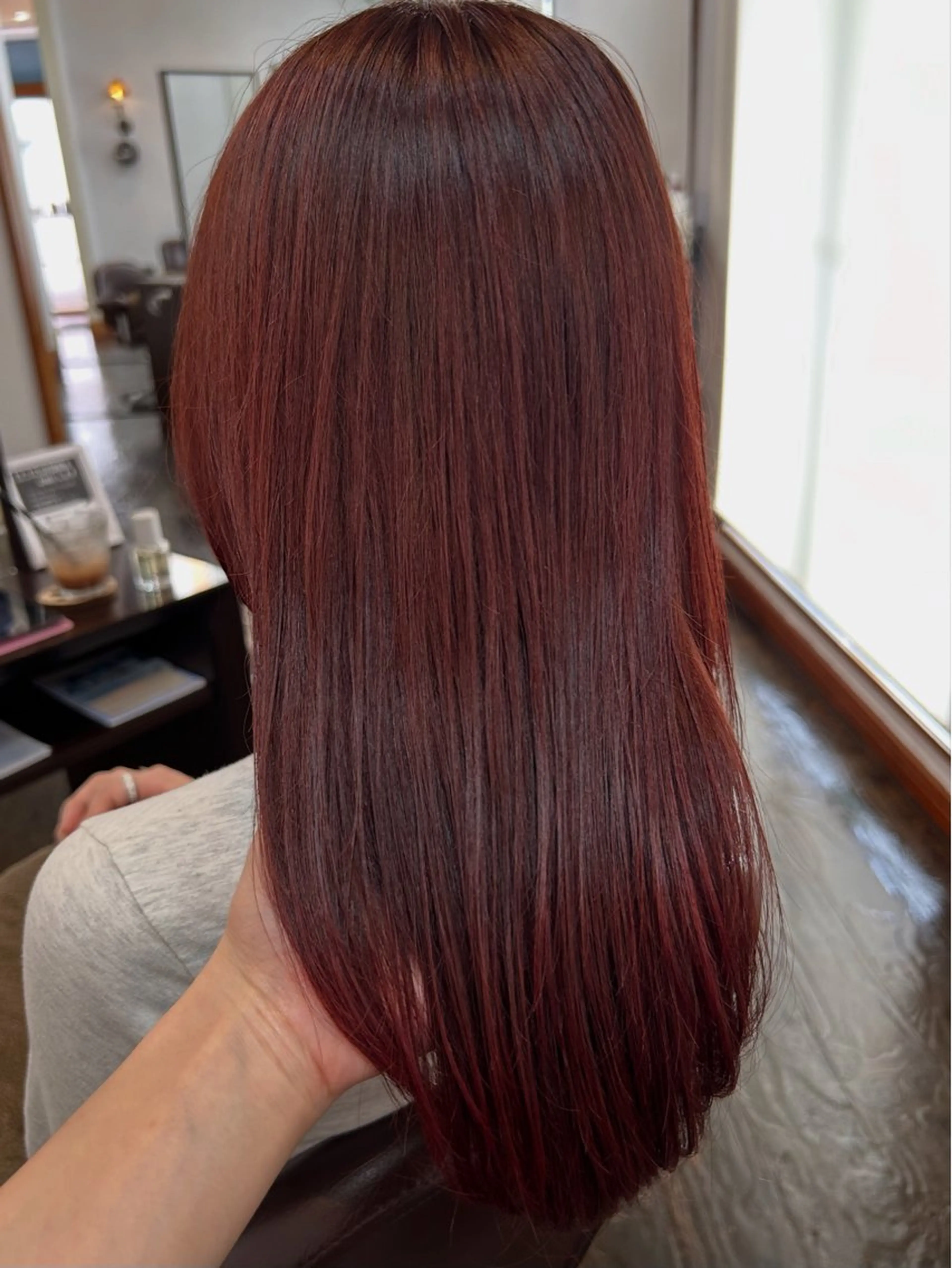 カラー レッドカラー 坂本 瑞季 🤍 髪質改善のヘアスタイル