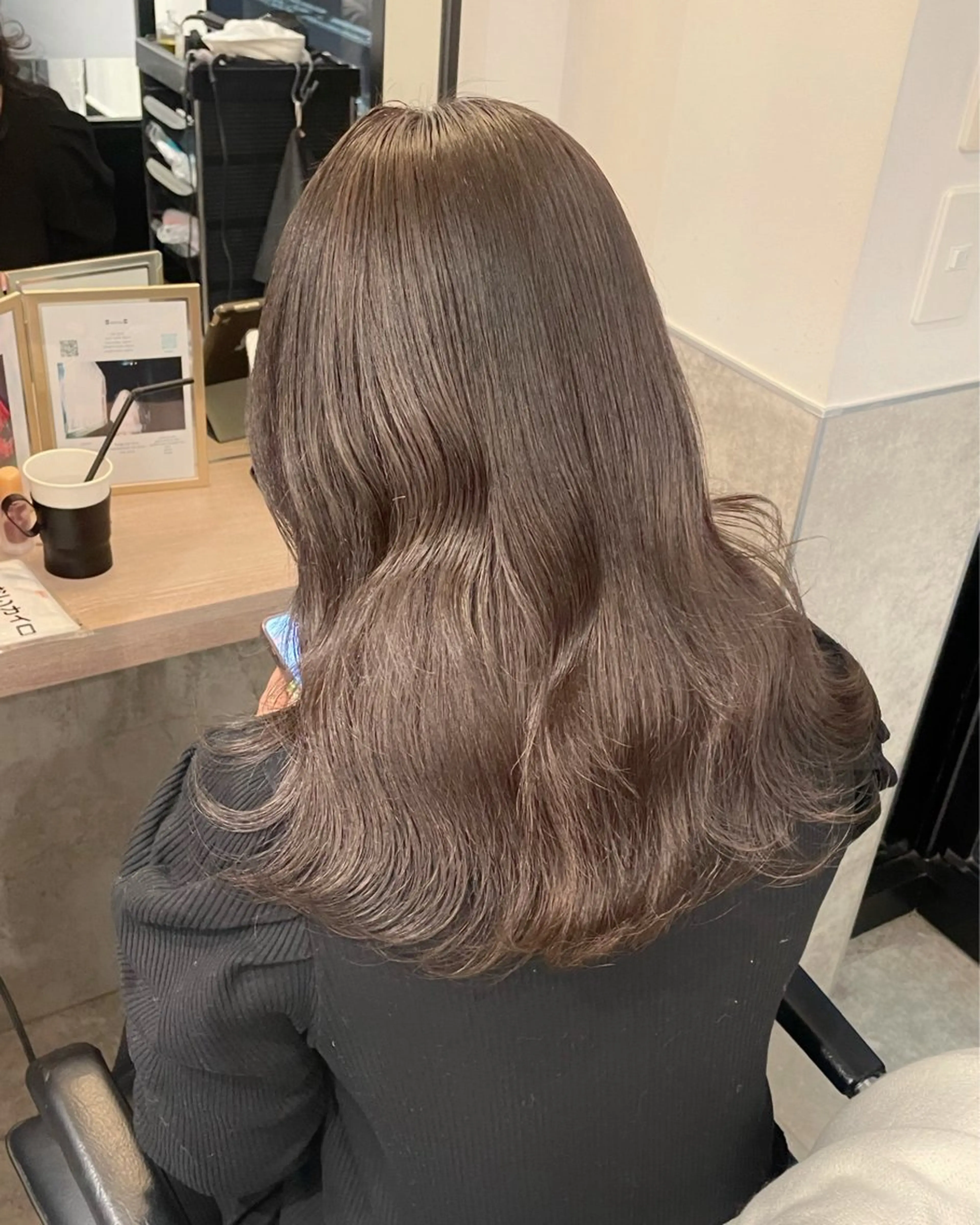 ミディアム カラー ヘアアレンジ アッシュ アッシュブラウン ベージュカラー ブリーチ ブラウンカラー ヘアカラー トリートメント ヘアセット SALOWIN原宿ash店所属・理想のハイトーンへ 🌙サイダサキのヘアスタイル