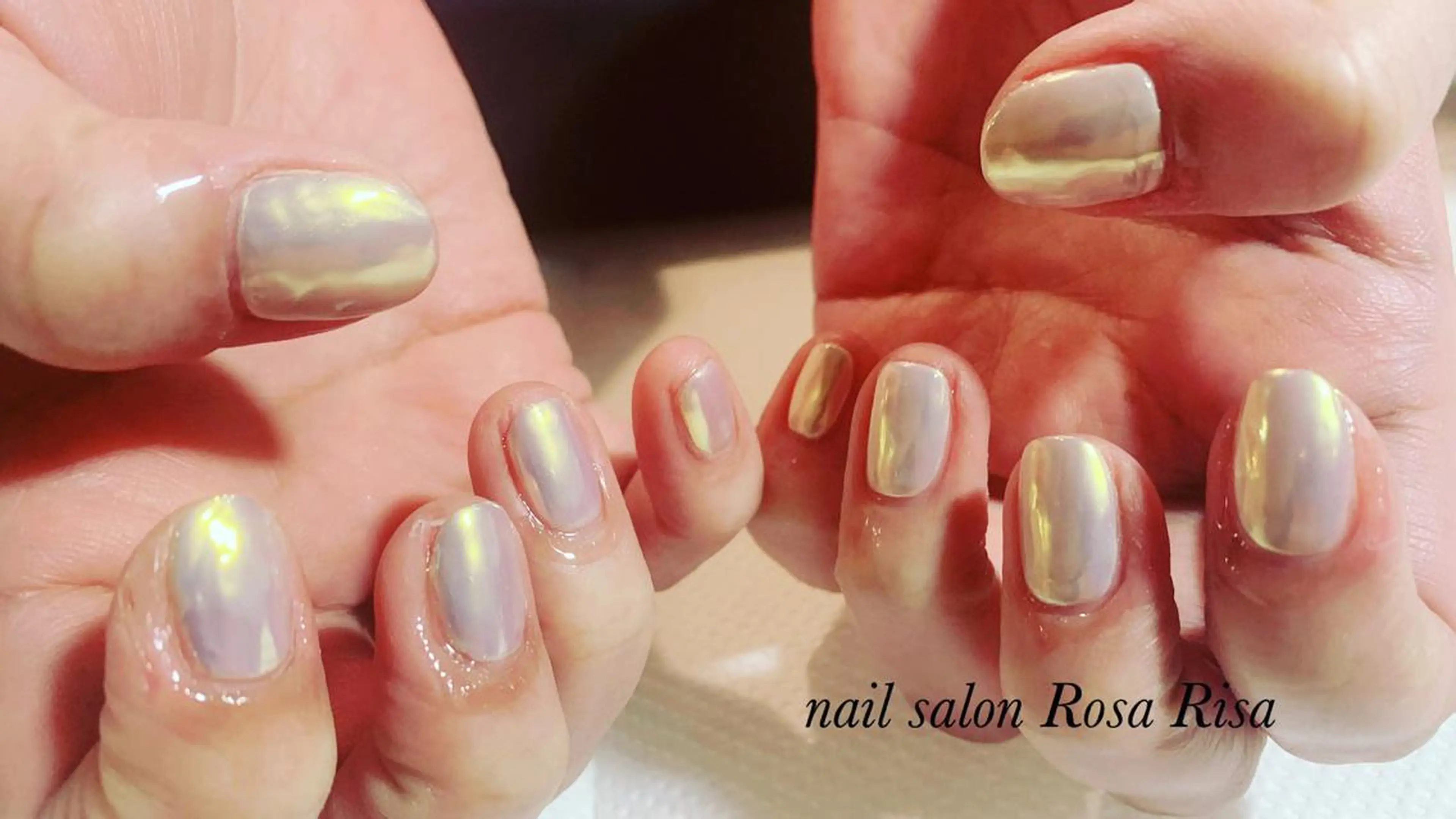 ショート ネイル オーロラネイル ミラーネイル ハンドネイル ネイルスタジオ シェイクユアハンズのネイルデザイン