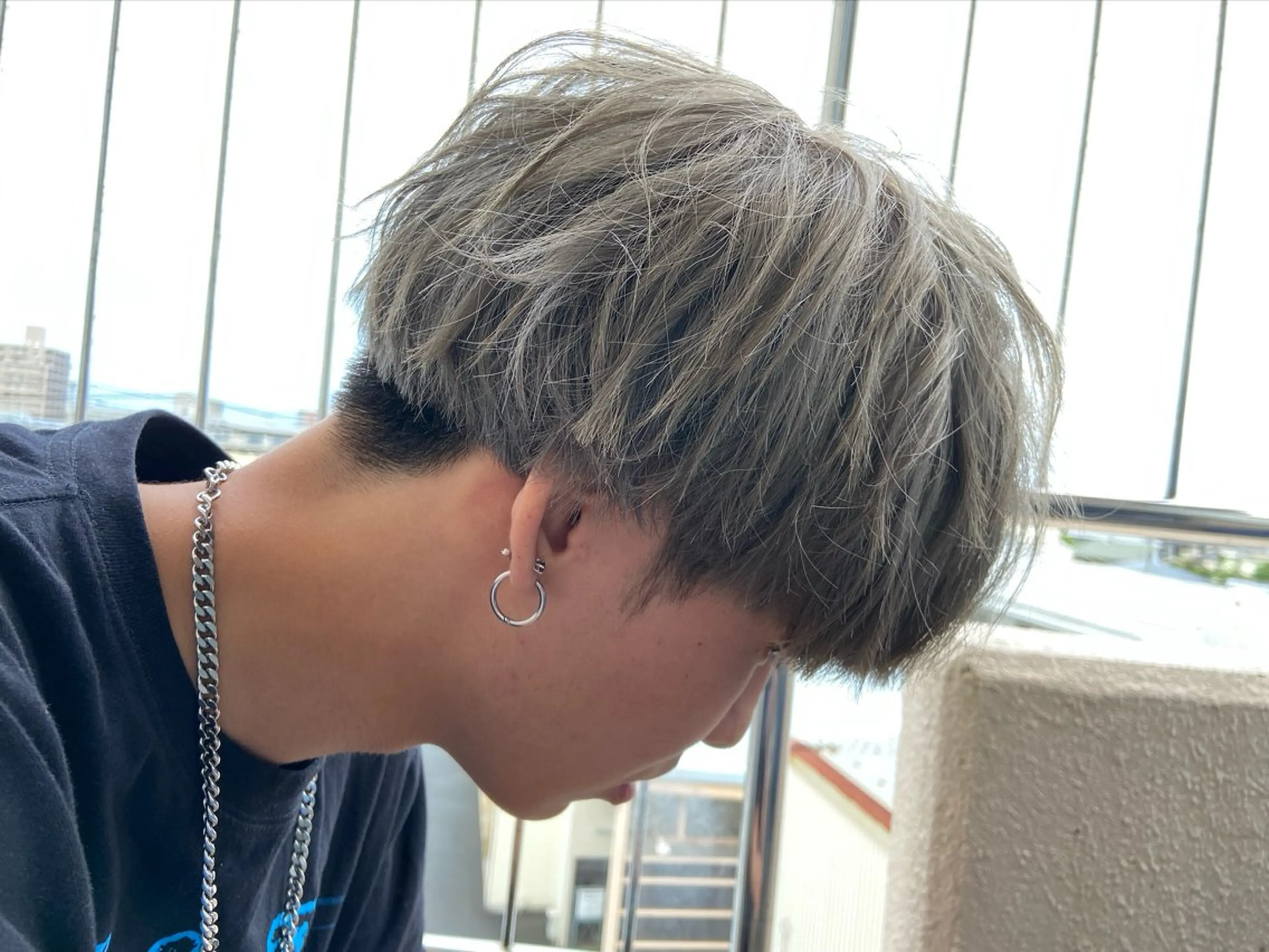 カラー メンズ メンズブリーチ アッシュ ブリーチ カット メンズカット/パーマ 艶カラーTAIGA︎のヘアスタイル