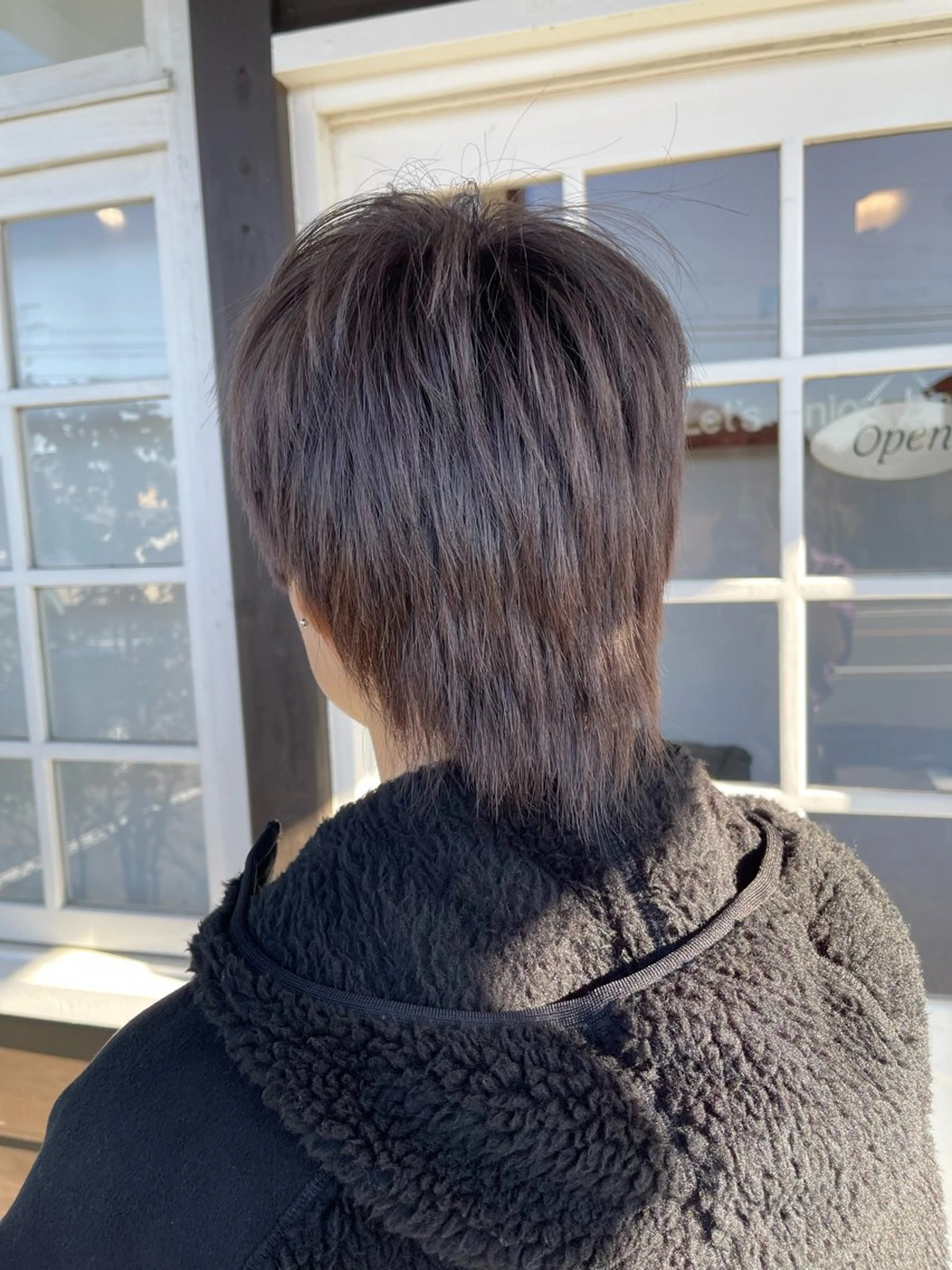 ショート カラー 浅井 玲耶のヘアスタイル