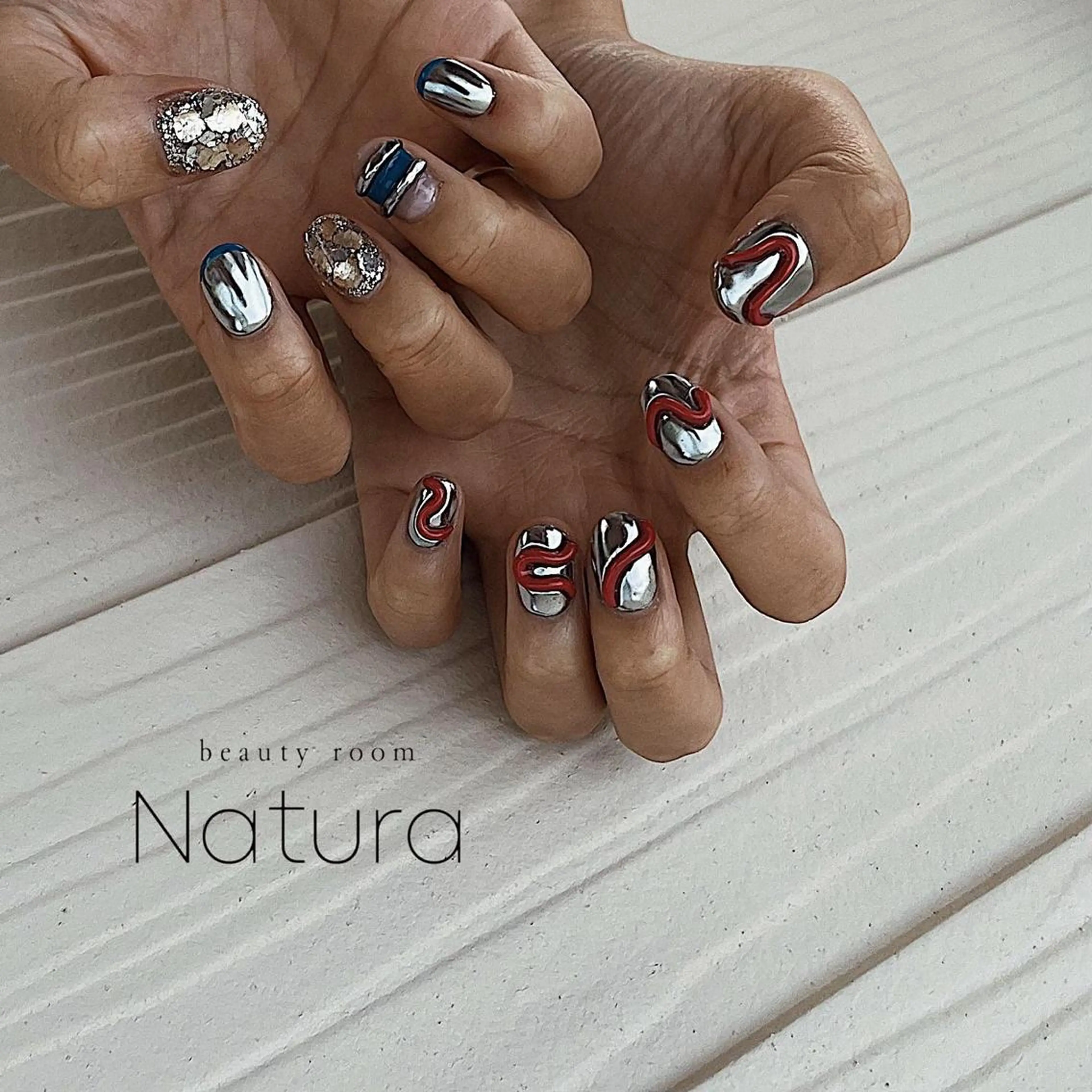 ネイル マツエク・マツパ アイブロウ ハンドネイル beautyroom Naturaのネイルデザイン