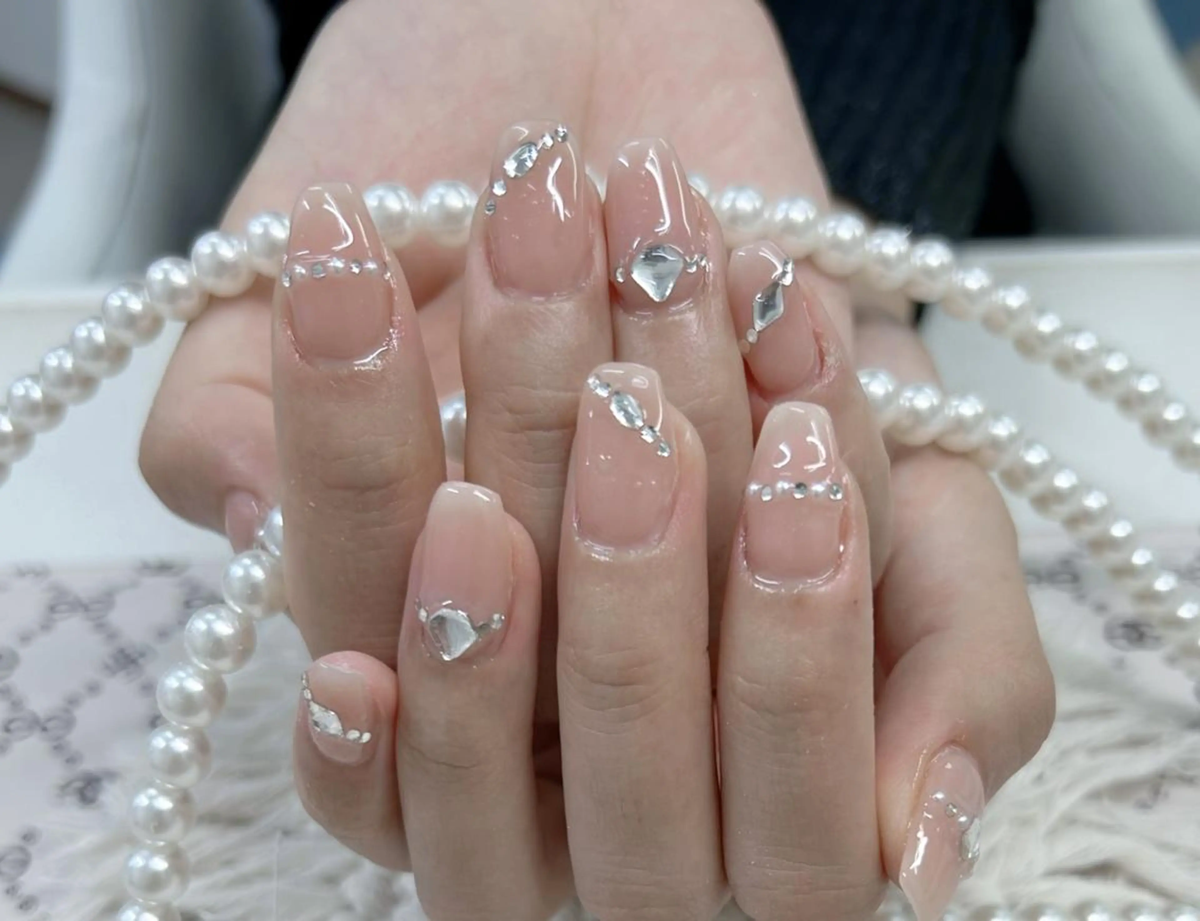 ネイル ハンドネイル VIVIAN エイのネイルデザイン