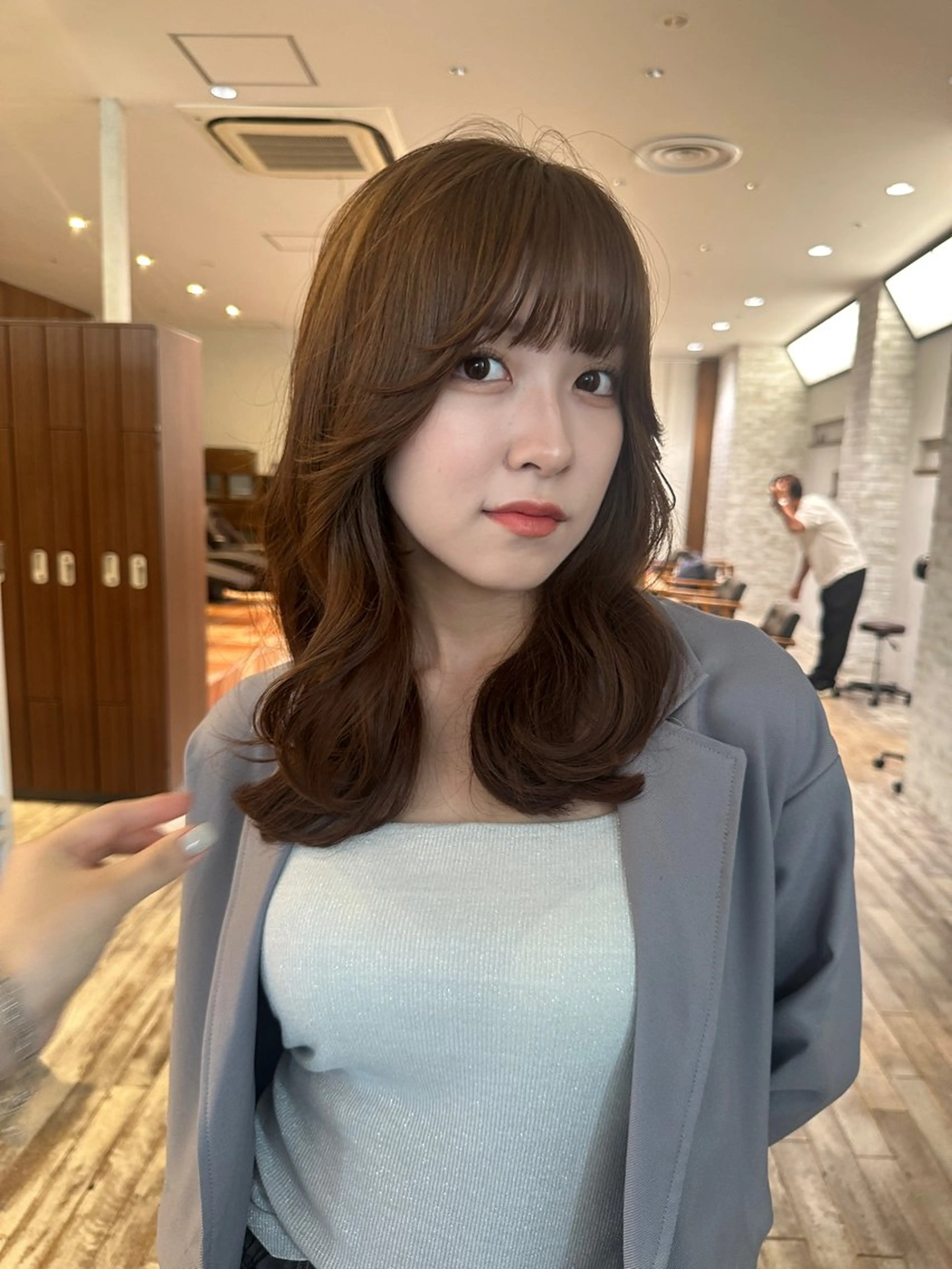 ミディアム カラー Aura所属・丸山 心 / 艶カラーのヘアスタイル