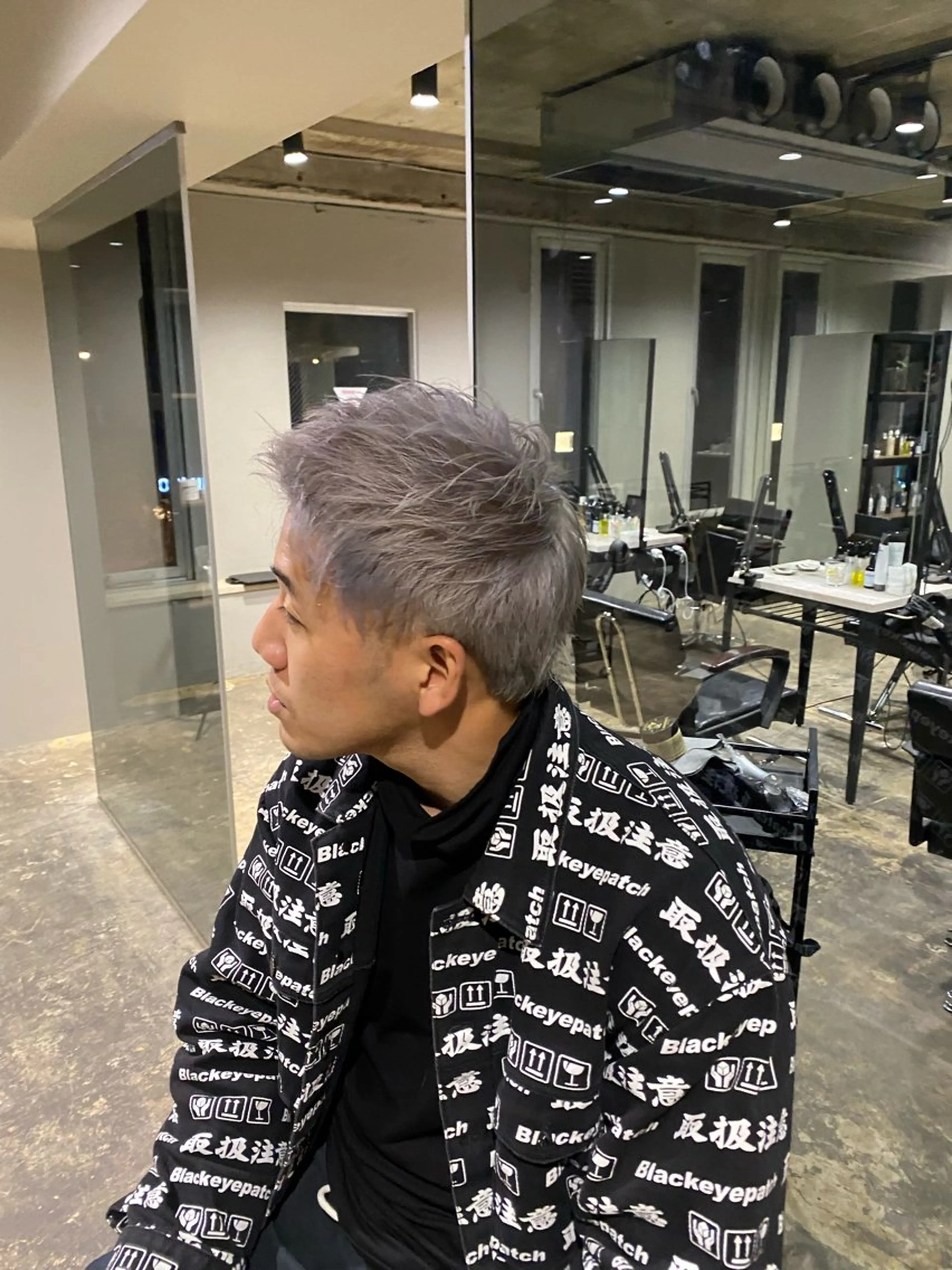 ショート カラー ハイトーンカラー レイヤー/ juriのヘアスタイル