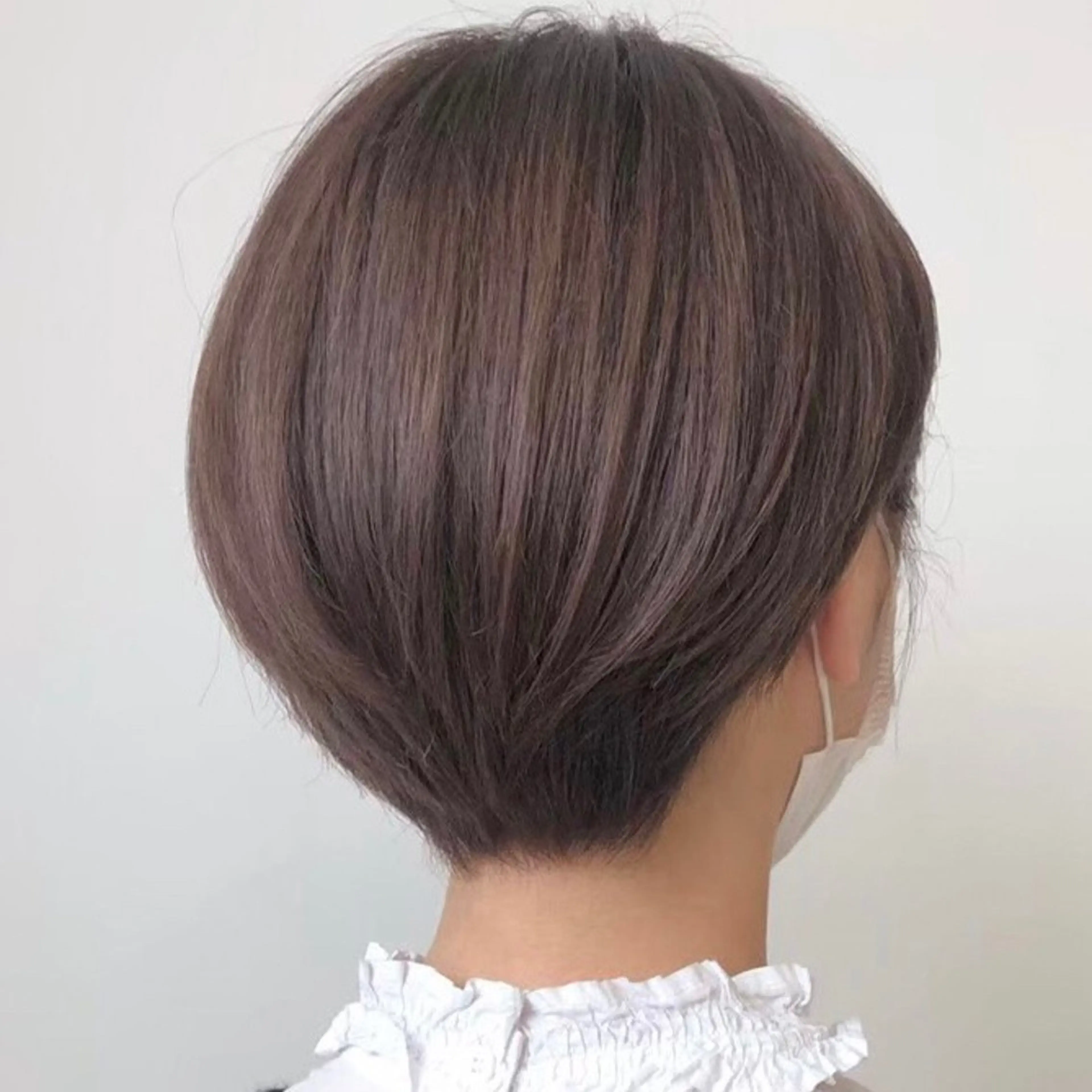 ショート 韓国レイヤーカット要 暗透カラー📓吉祥寺のヘアスタイル