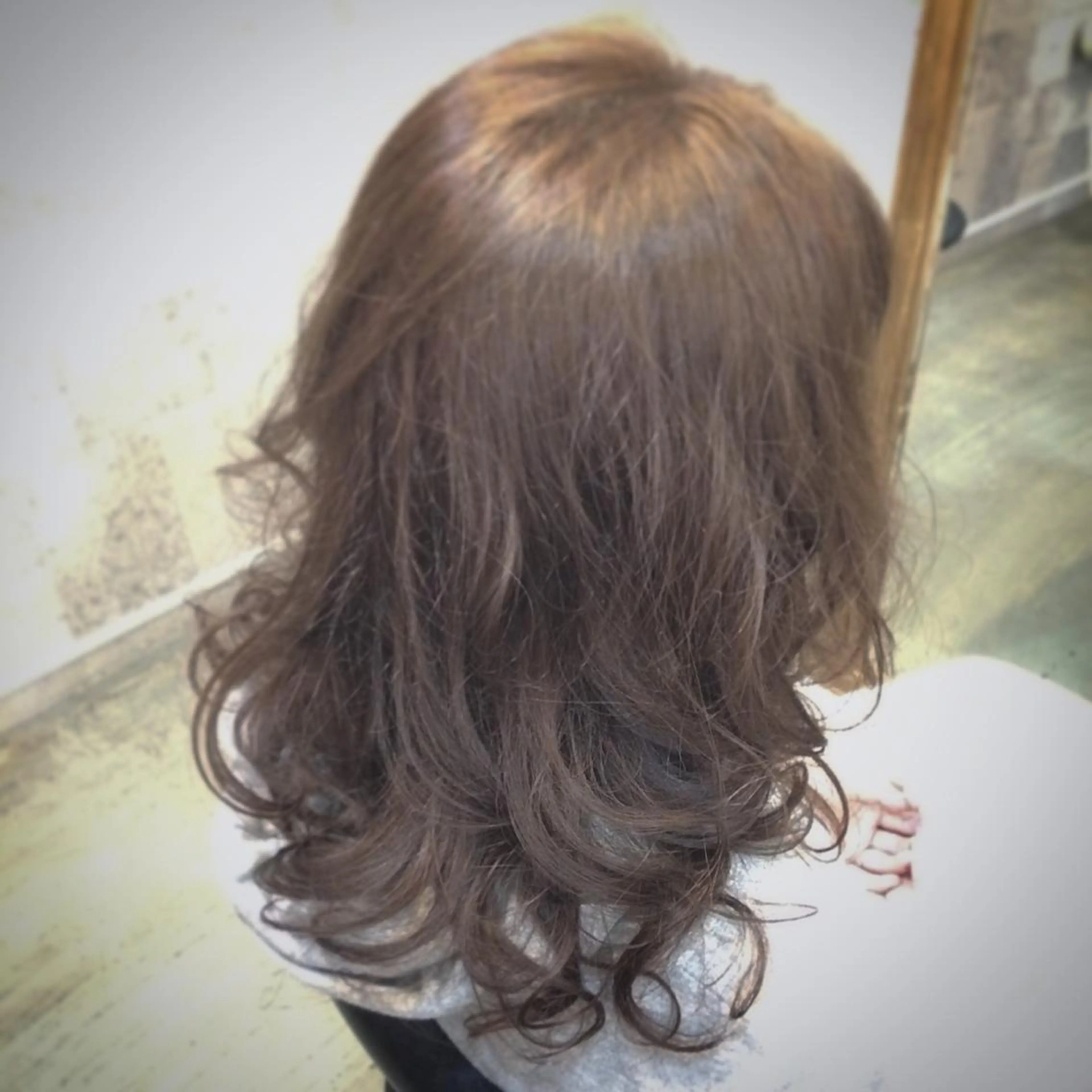 セミロング カラー ブルーカラー インナーカラー/天神 ブリーチ/吉田のヘアスタイル