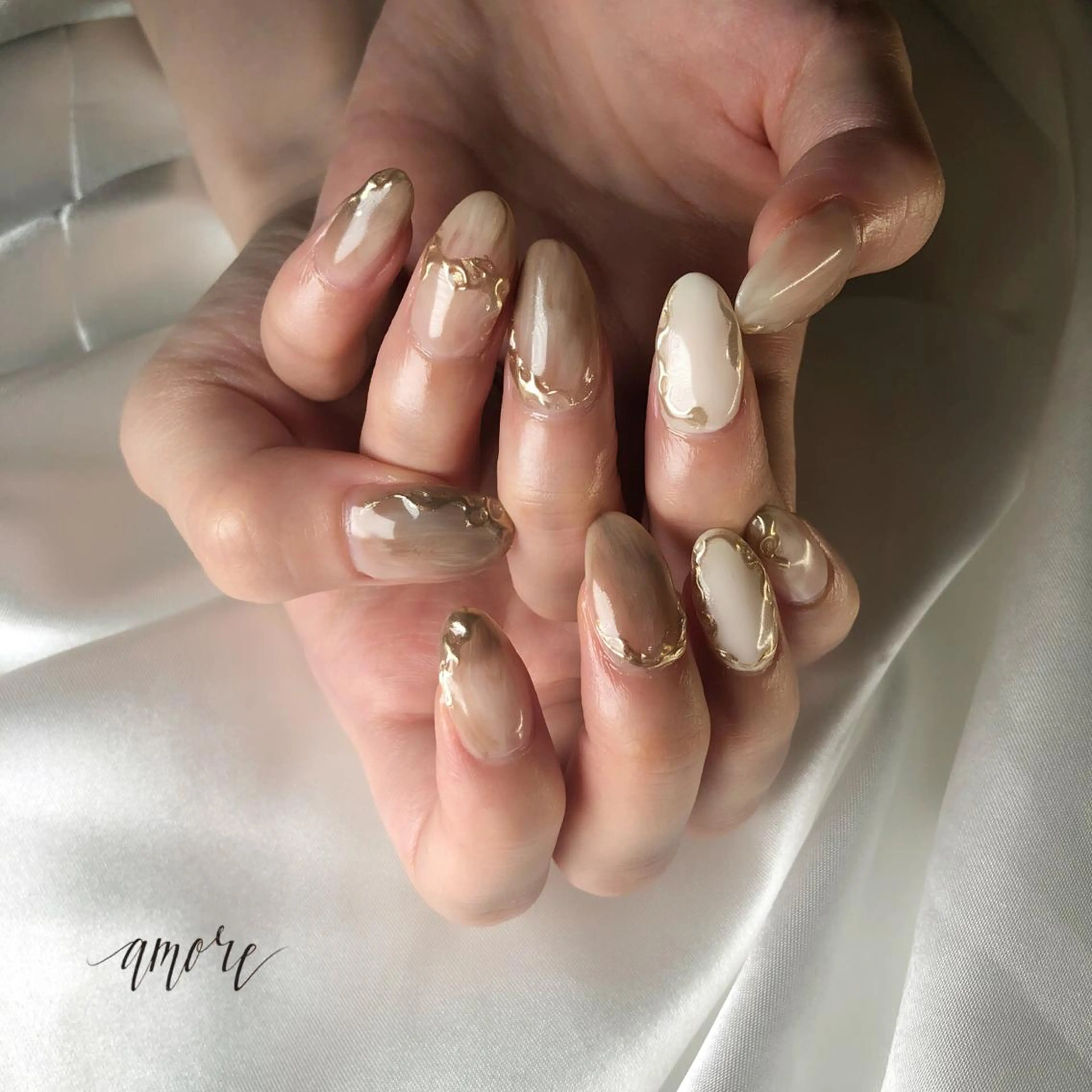 ネイル ジェルネイル 氷ネイル・うるうるネイル マグネットネイル ミラーネイル ニュアンスネイル You kyehwaのネイルデザイン