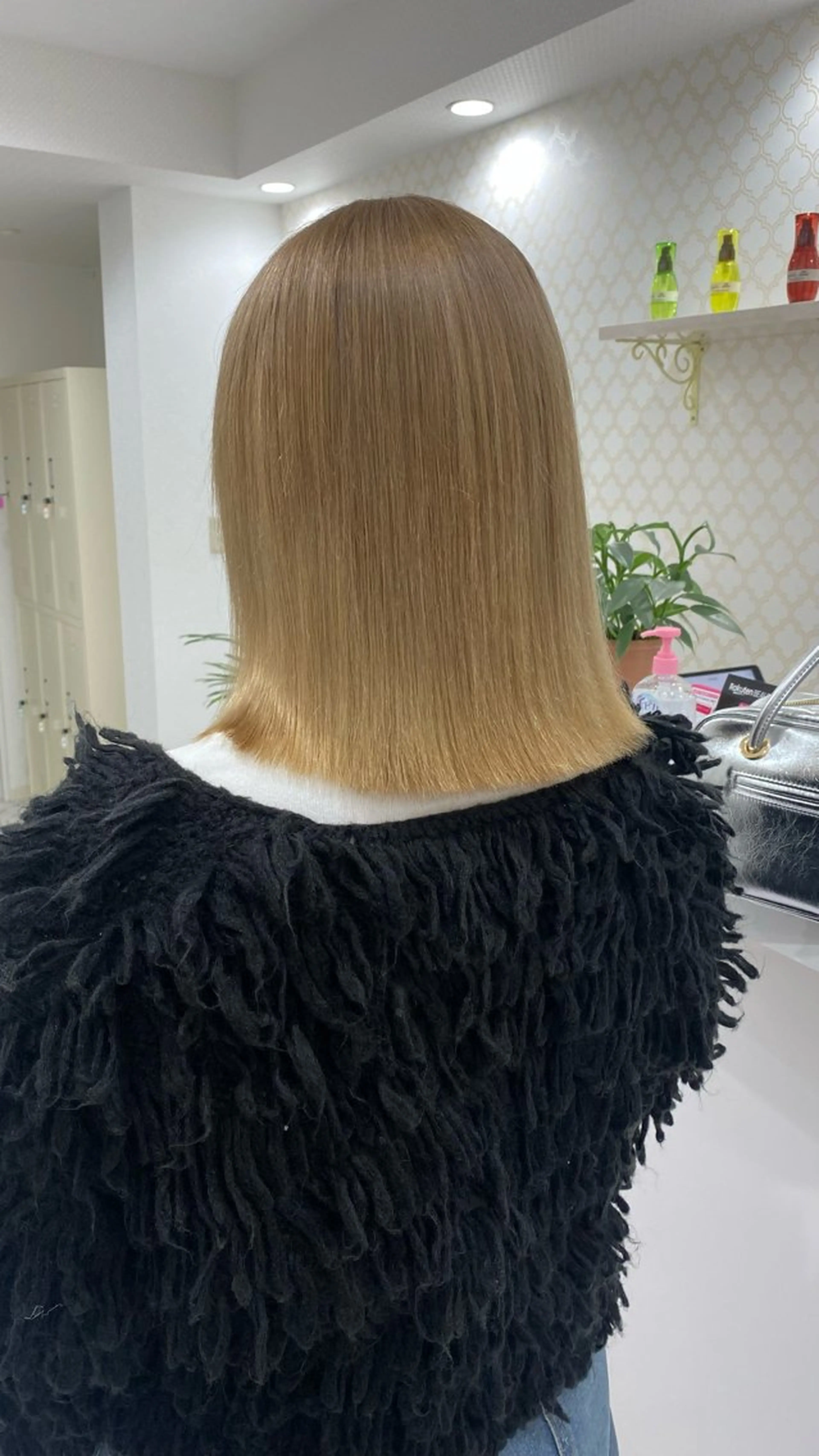 ミディアム カラー カット ヘアカラー 縮毛矯正 RURI韓国ボブ 🇰🇷タッセルボブのヘアスタイル