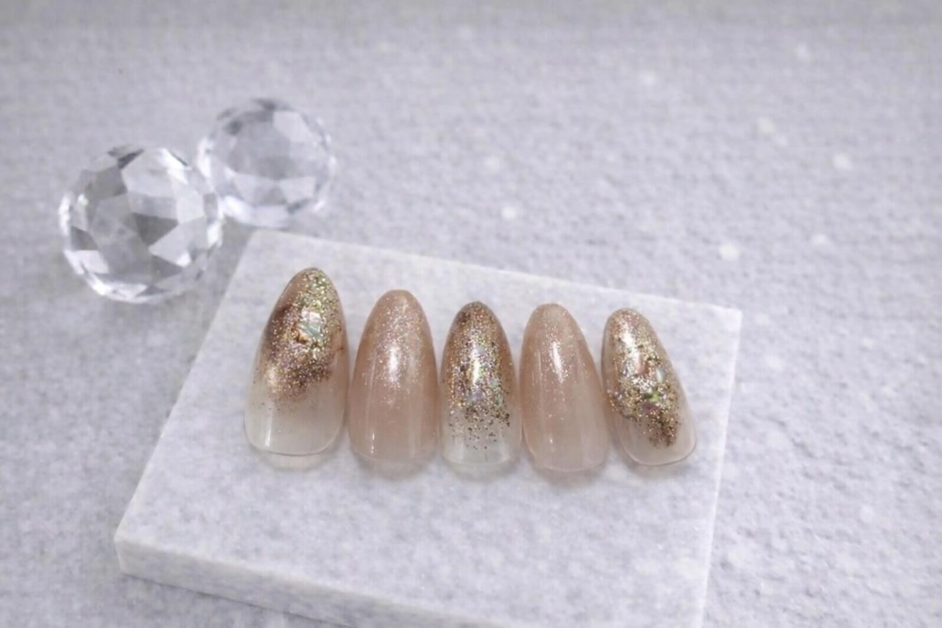 ネイル 南森町rebest 💅nailのネイルデザイン