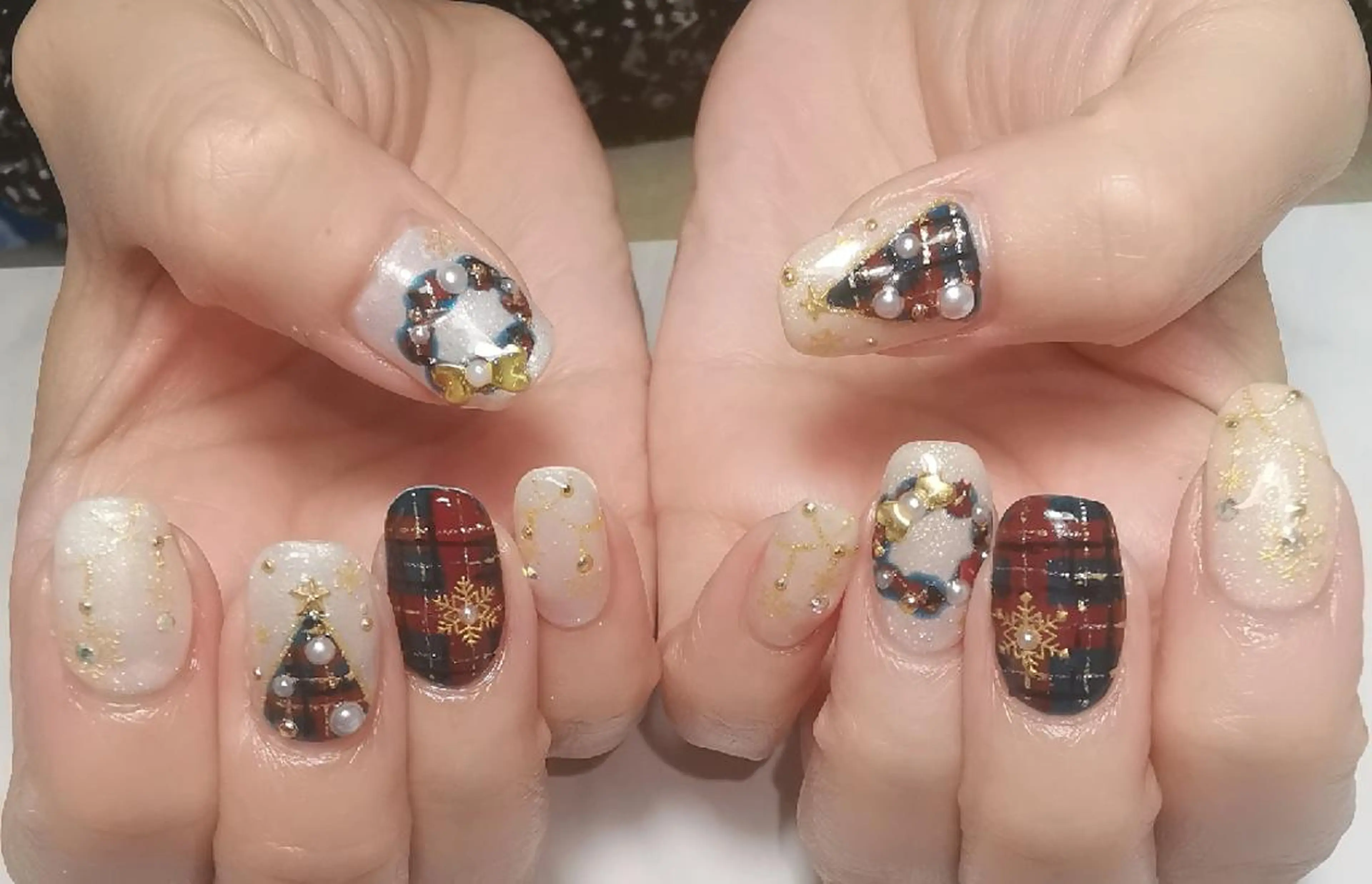 ネイル 冬ネイル クリスマス ハンドネイル reve あやののネイルデザイン