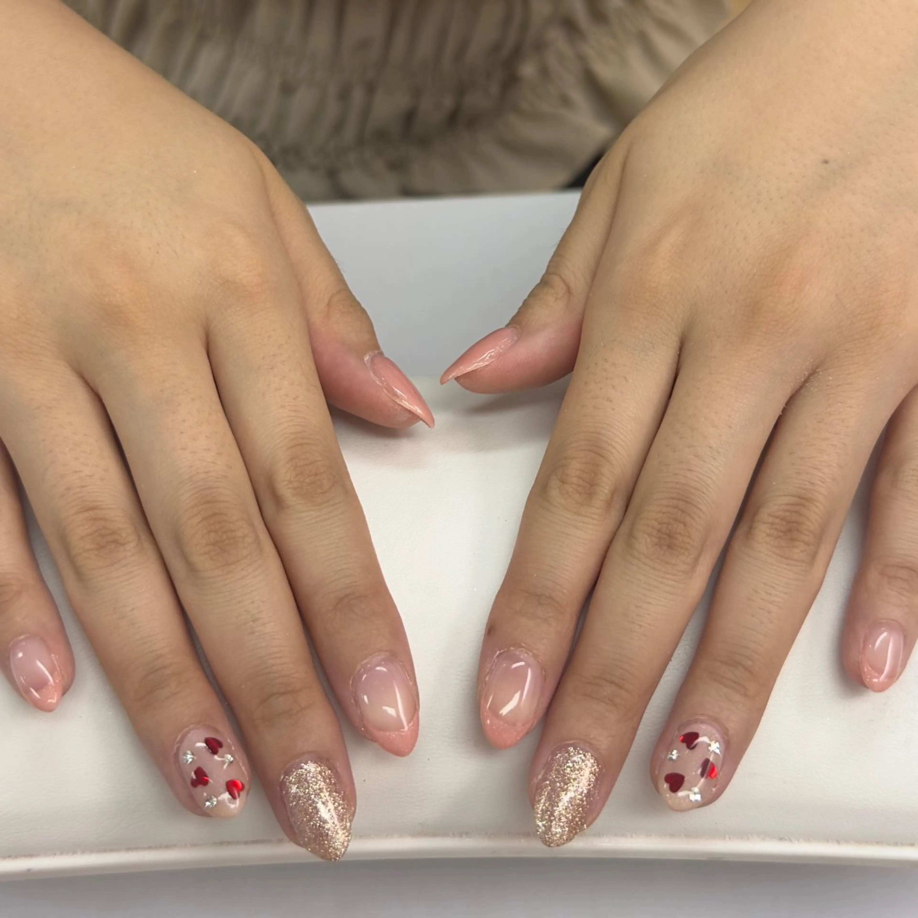 ネイル プラスネイル北千住東口店所属・しもむら ひなこのネイルデザイン