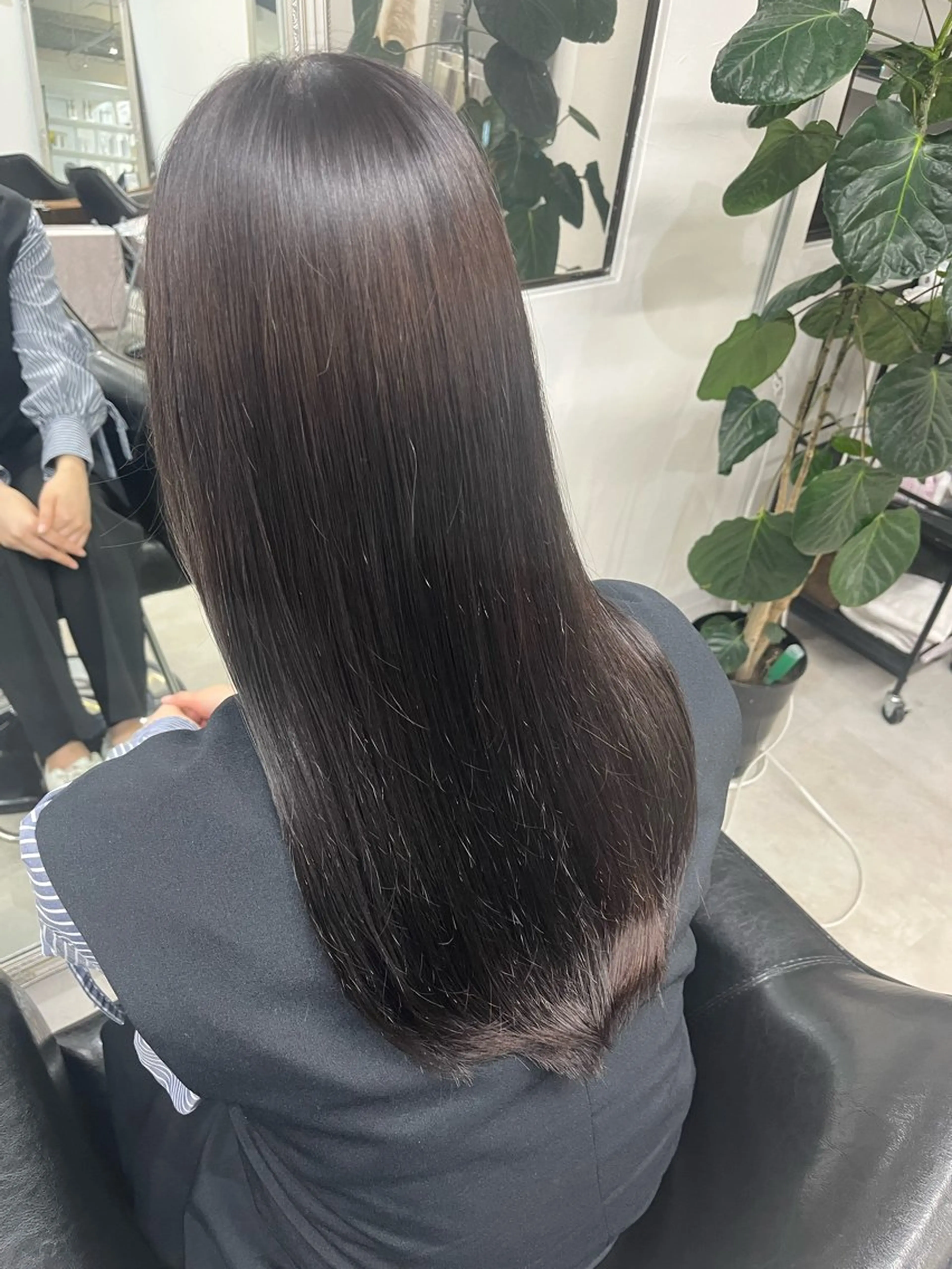 カラー ヘアカラー トリートメント ChLem所属・り せのヘアスタイル