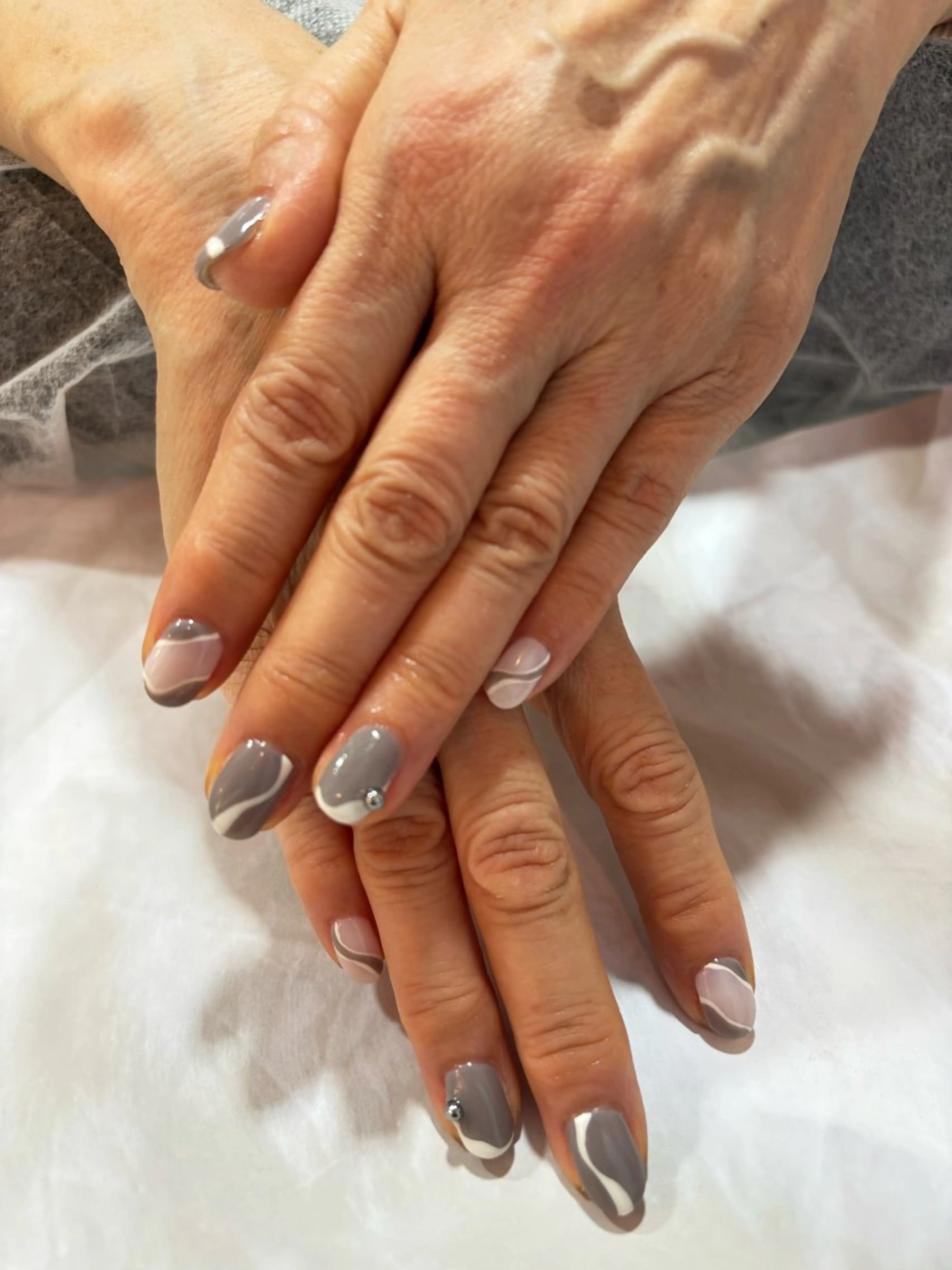 ネイル ニュアンスネイル KAMIANYUIYA Nail LAB 【カミアンユイヤネイルラボ所属・金澤 藍のネイルデザイン