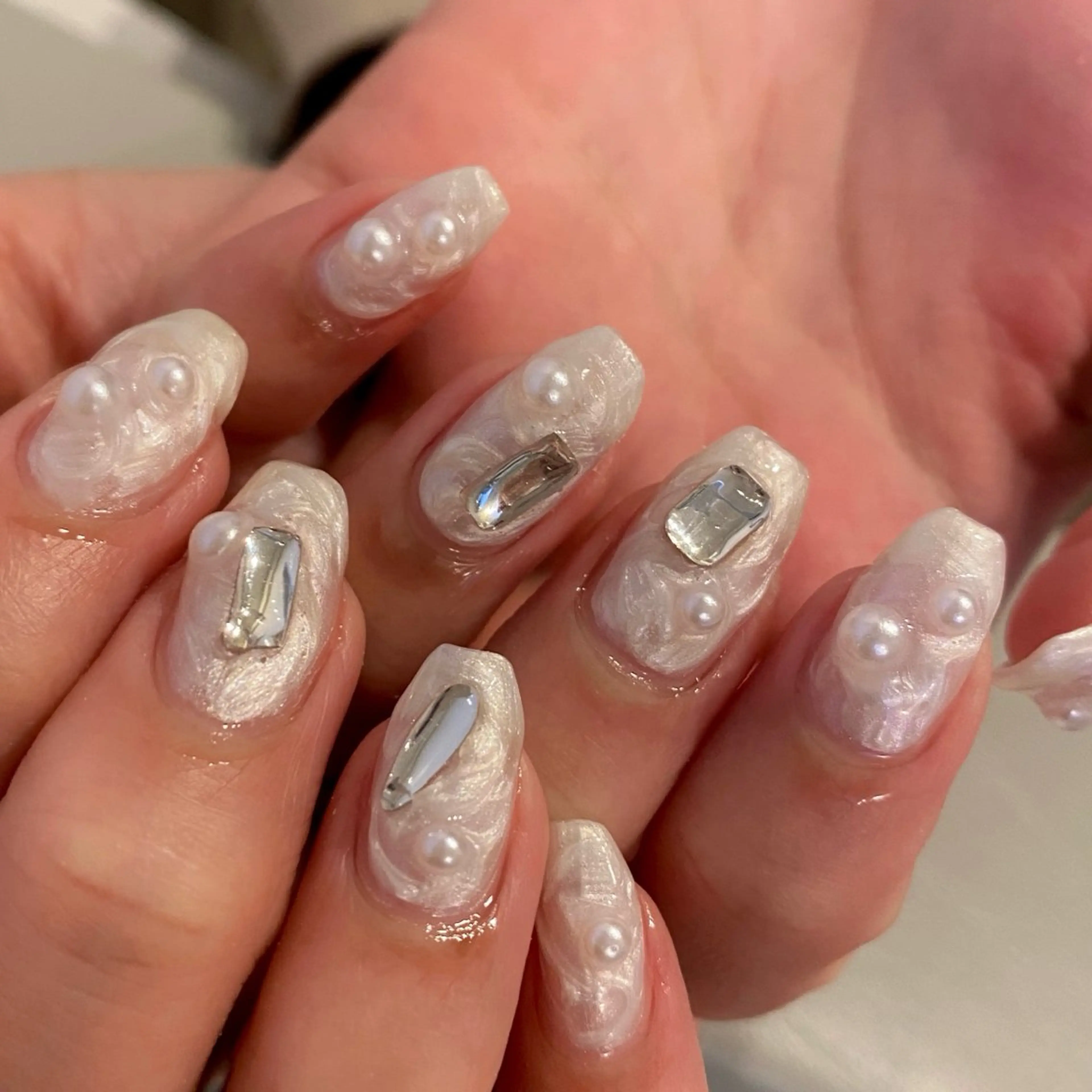 ネイル ニュアンスネイル amuse 手書きニュアンスのネイルデザイン