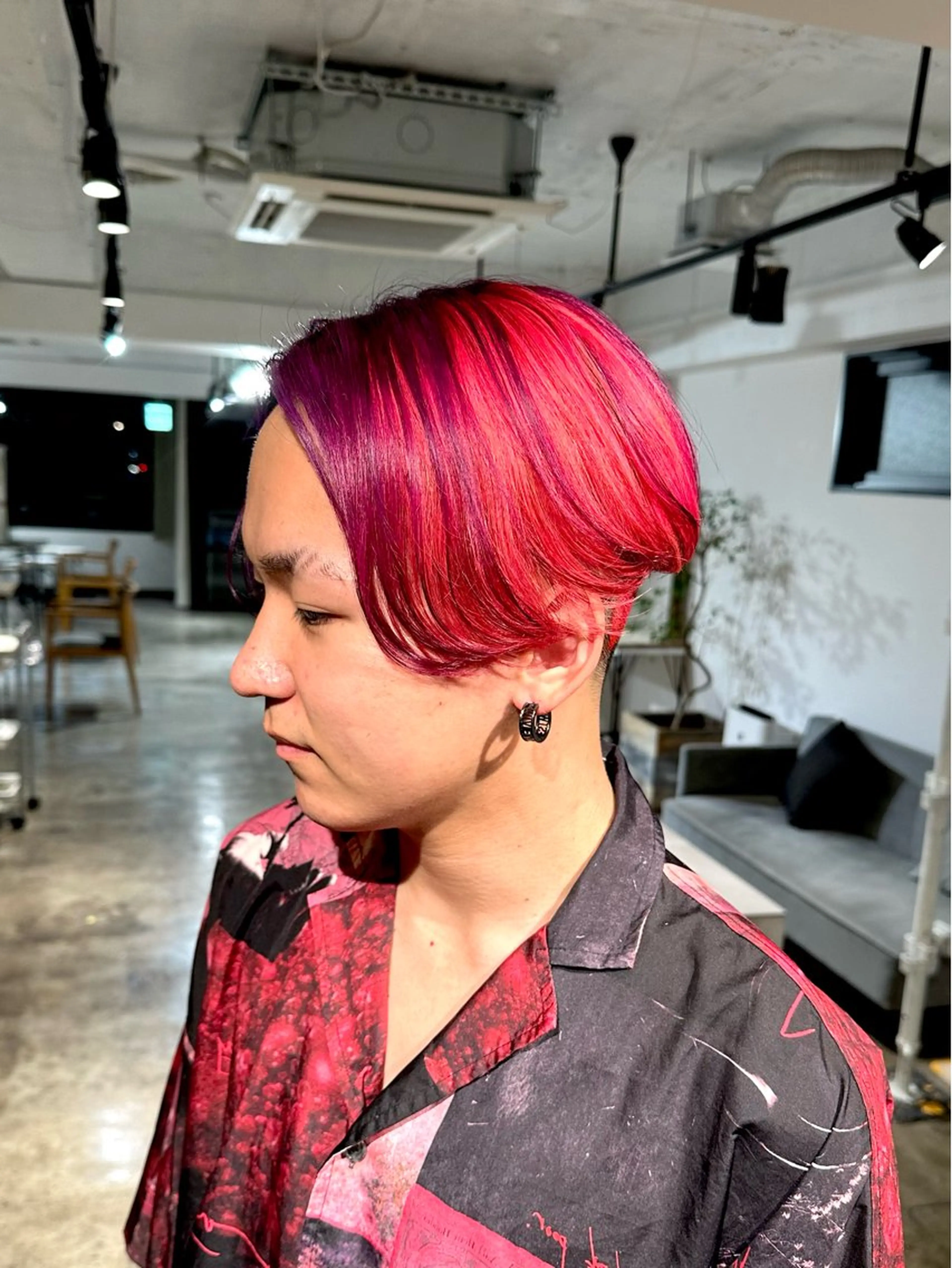 カラー メンズ センターパート メンズハイトーン メンズパーマ デザインカラー ハイトーンカラー ヘアカラー トリートメント 骨格補正施術/メンズ 専門美容師/YUYAのヘアスタイル