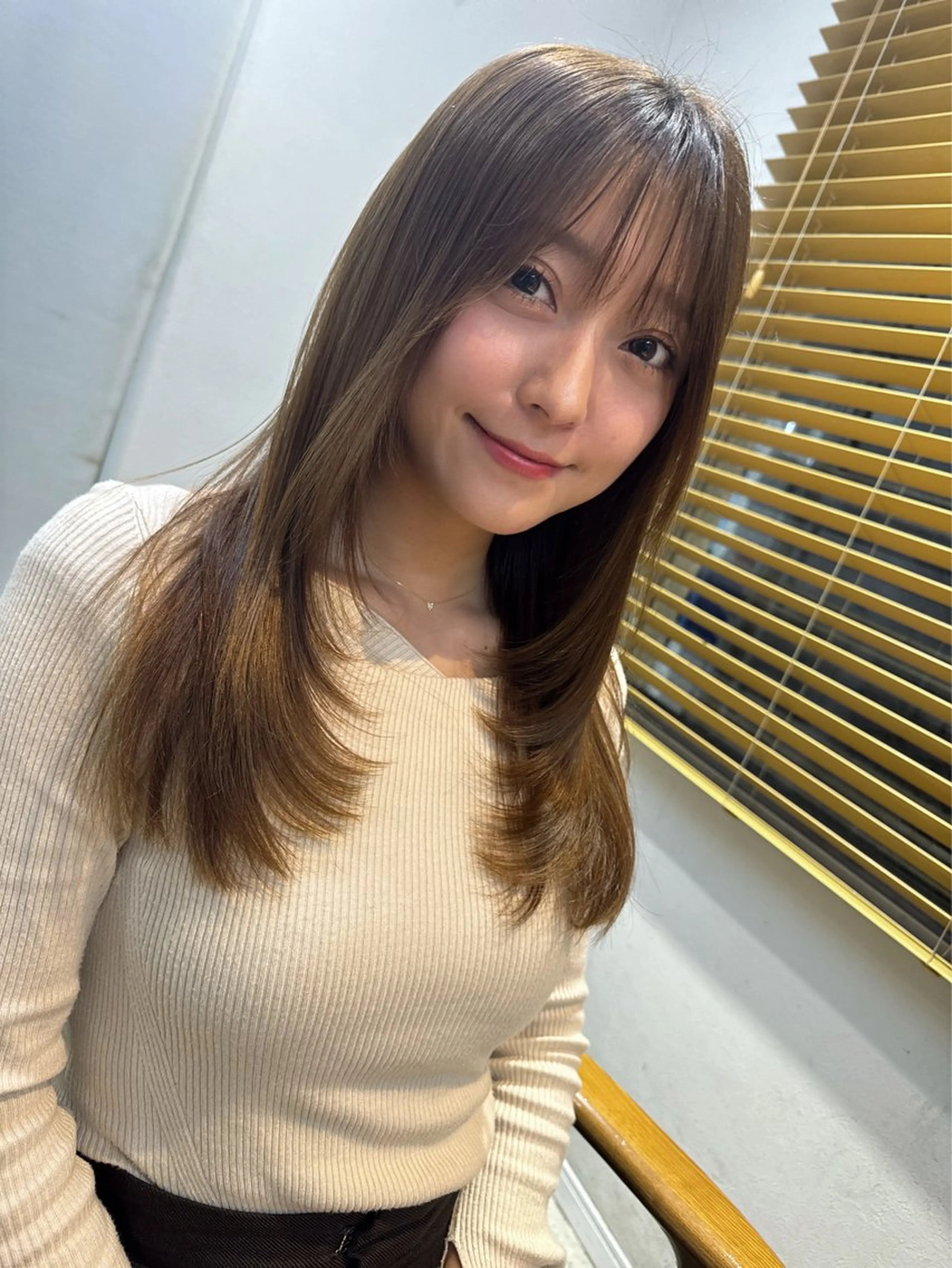 ロング emu 公式のヘアスタイル