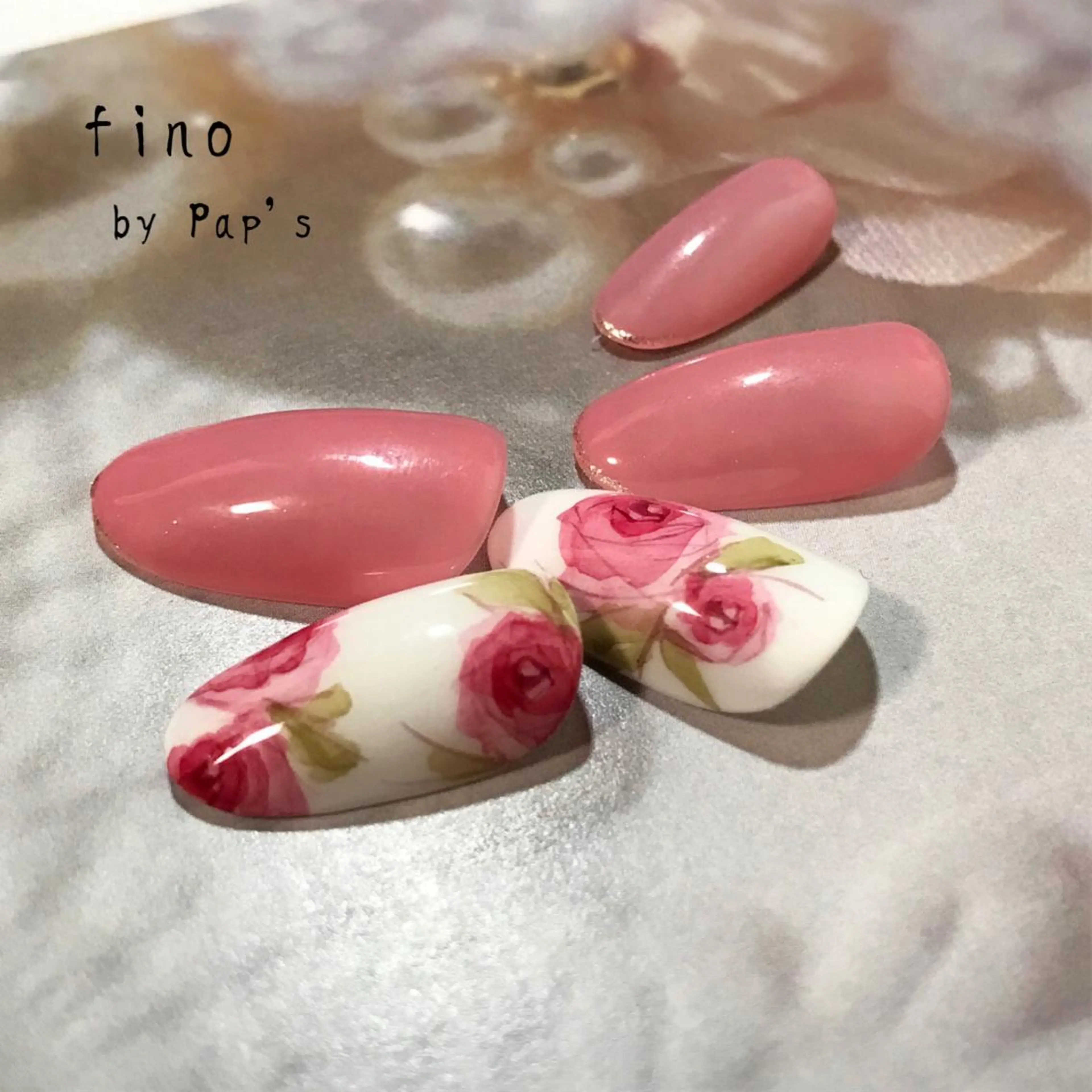 ネイル fino by Pap's所属・西畠 真由美のネイルデザイン