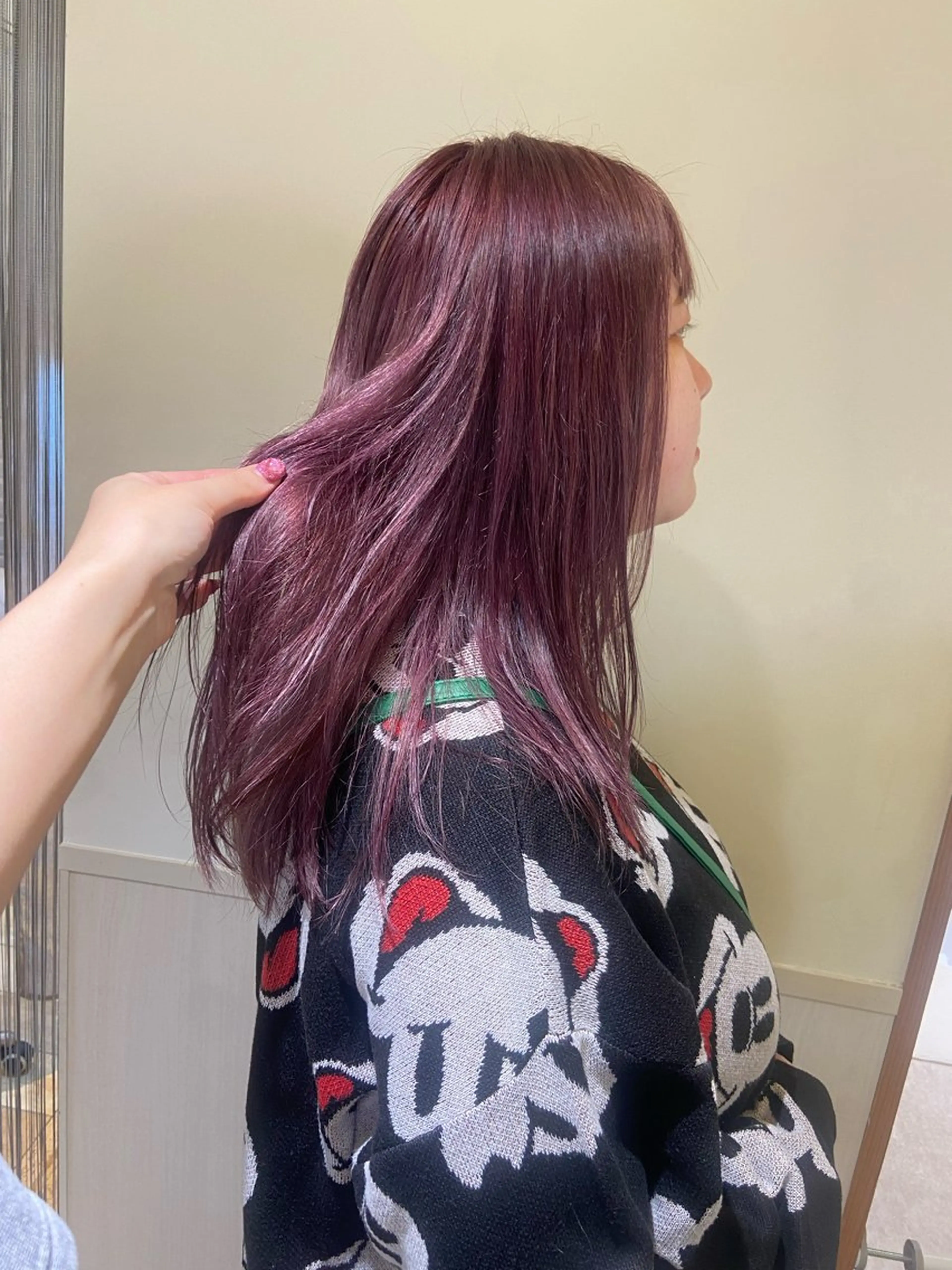 ロング カラー ヘアカラー トリートメント 🐺ウルフ/レイヤー 似合わせ‎🤍沙羅のヘアスタイル