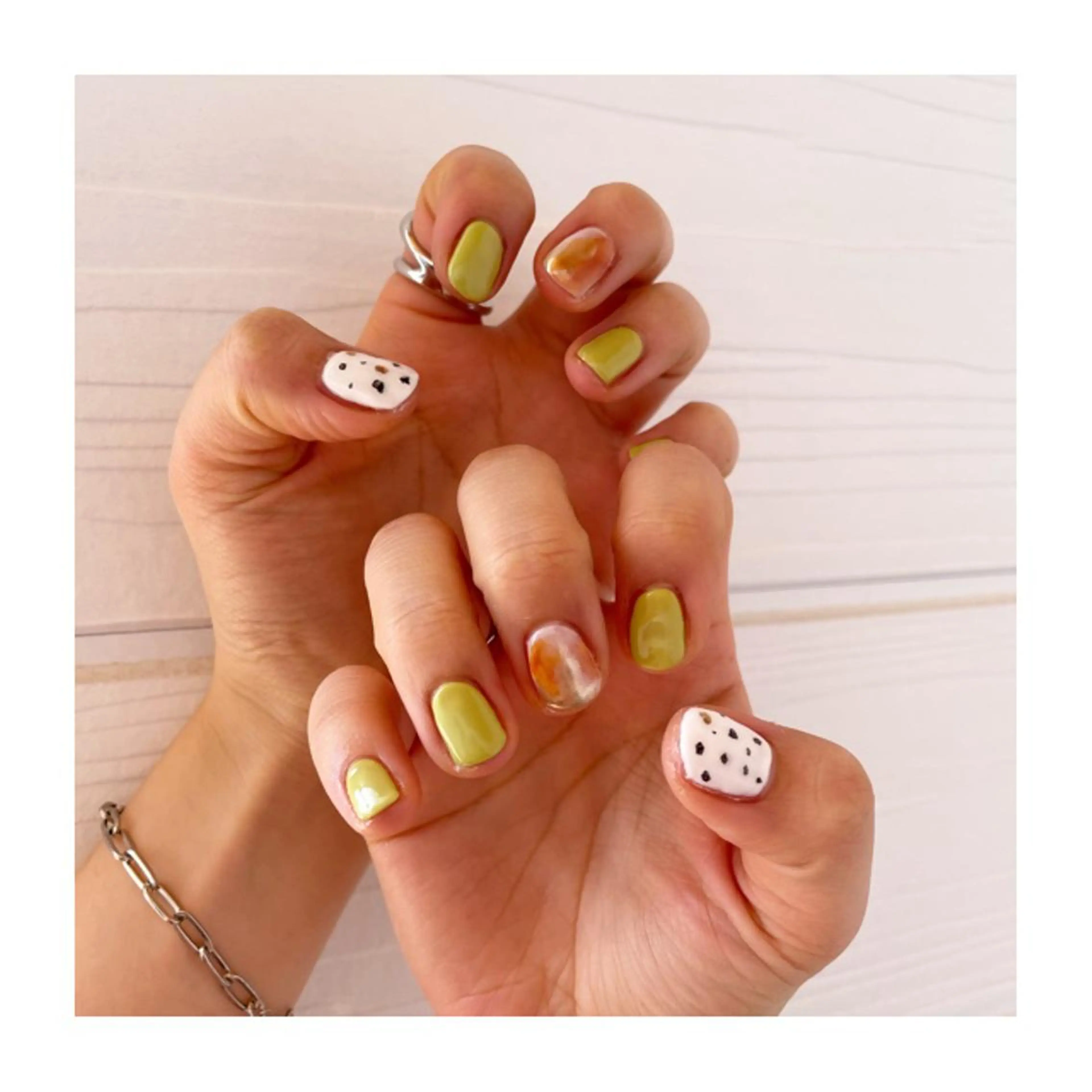 ネイル 駒月 明日香の眉毛・アイブロウイメージ