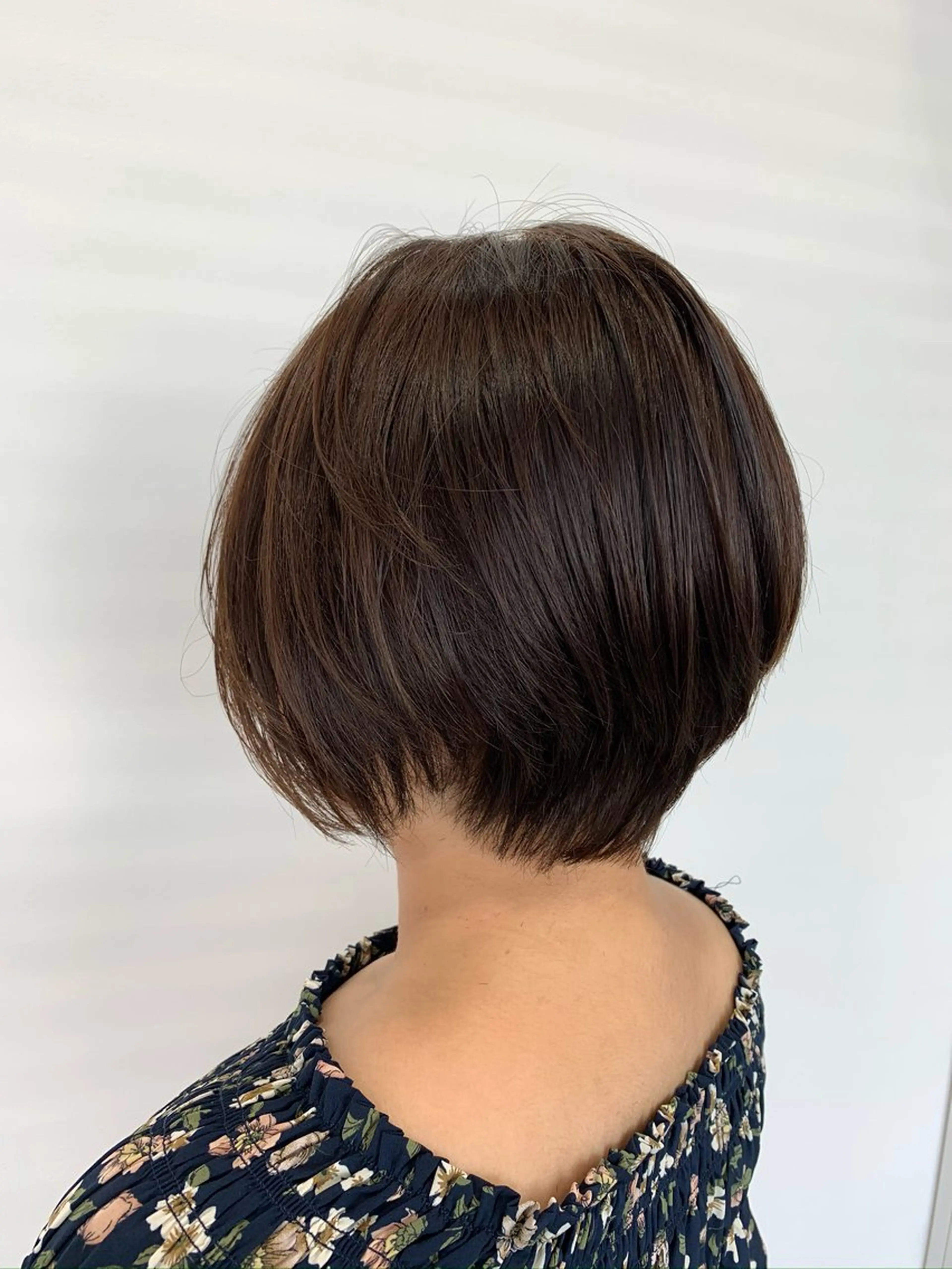 ショート 上平 江身のヘアスタイル