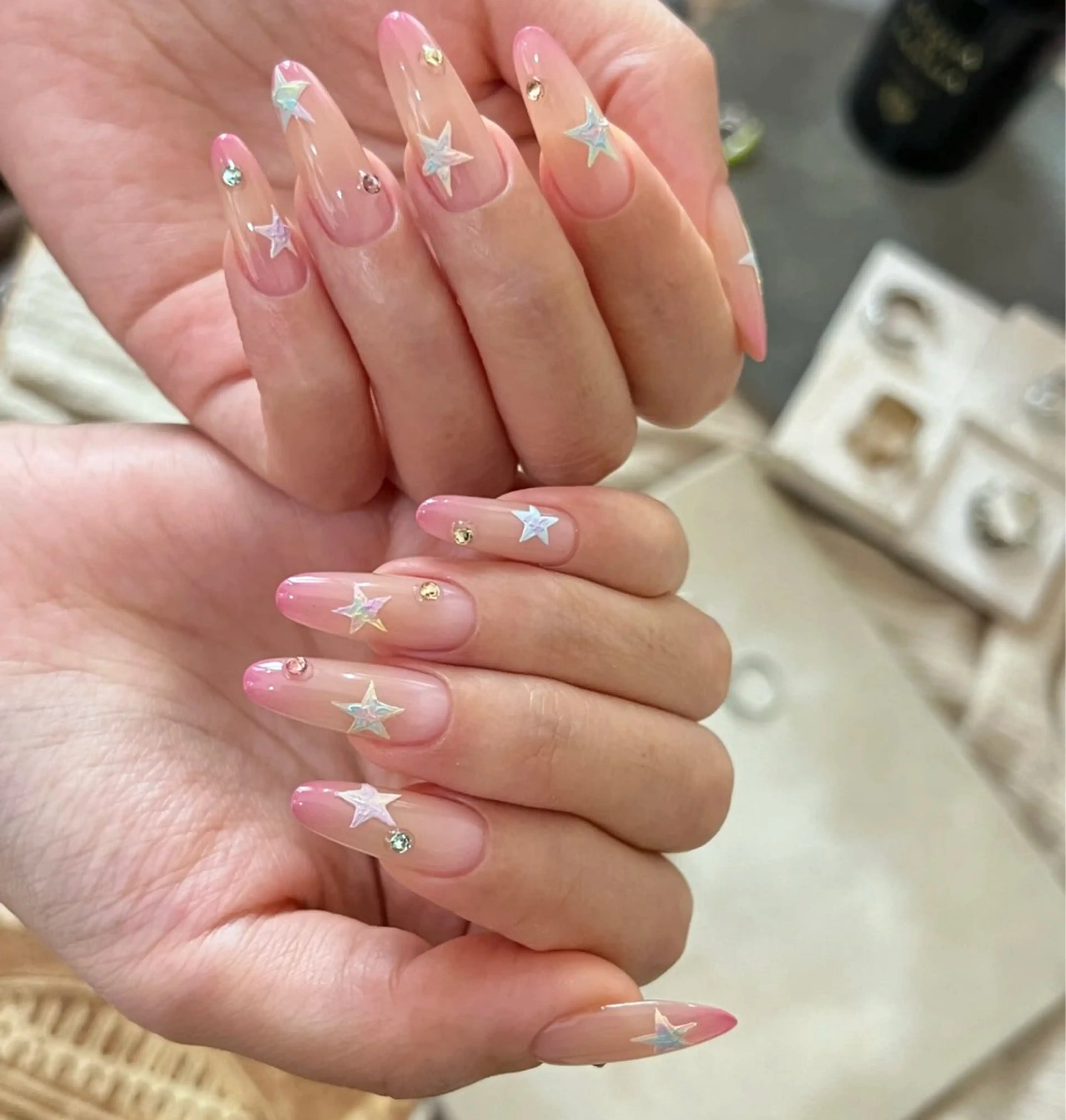 ネイル アートネイル オーロラネイル チークネイル フレンチネイル ガラスフレンチ ハンドネイル 🎀🎀YooLi Nail Salonのネイルデザイン