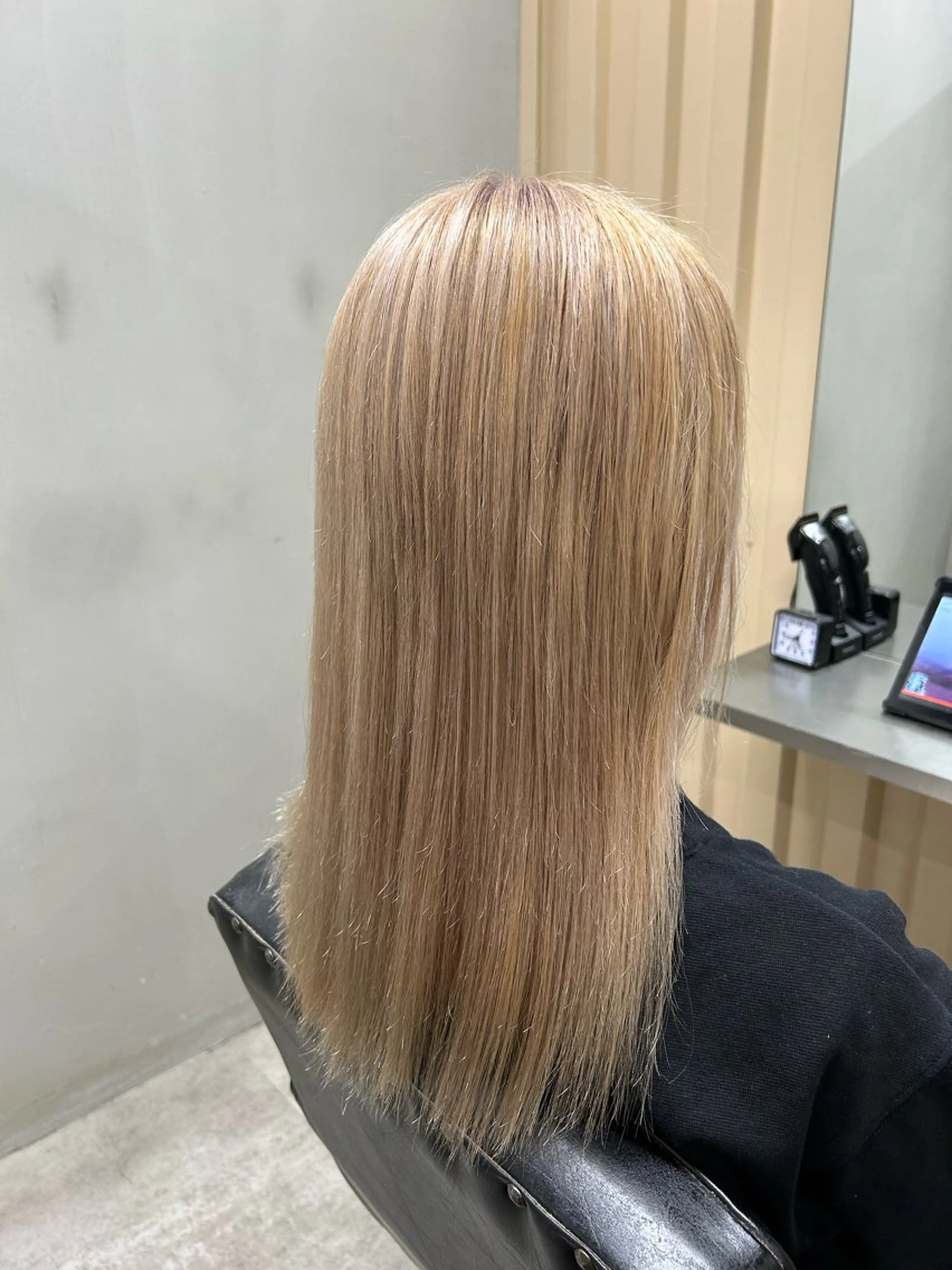 ロング ヘアカラー MASAYUKI/ ブリーチのヘアスタイル