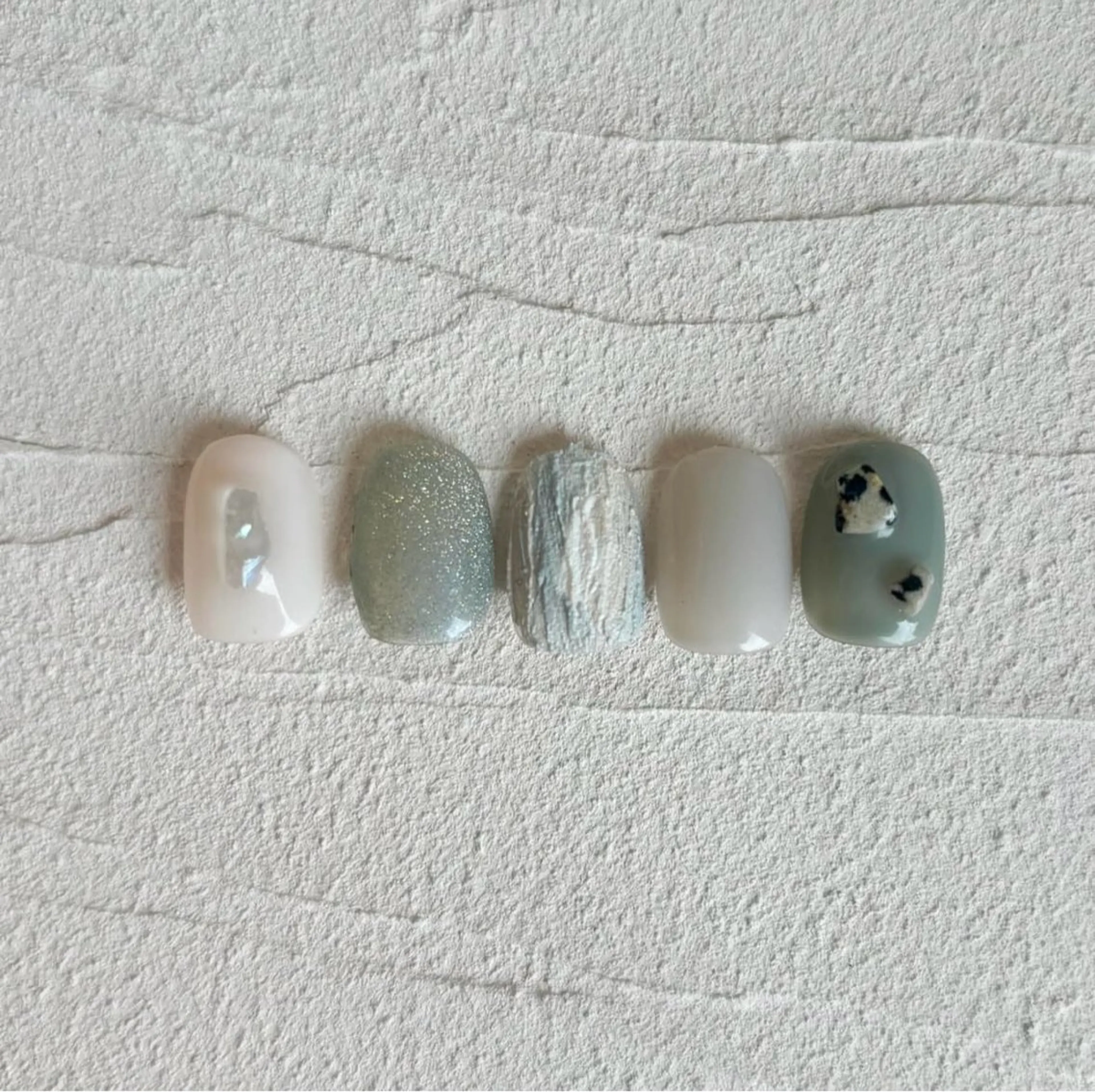 ネイル VAISSEAU art salon所属・vaisseau Minamiのネイルデザイン