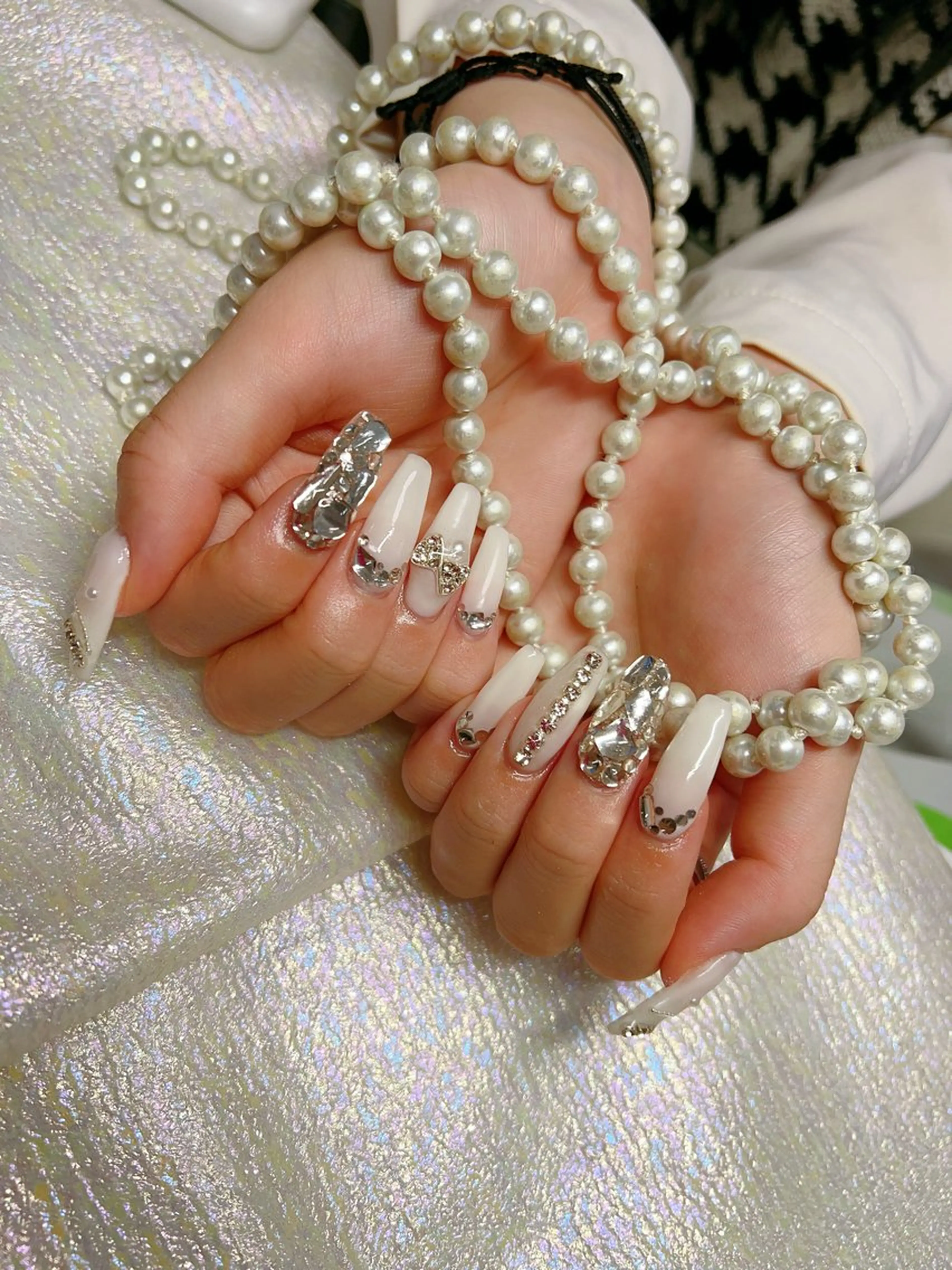 ロング ハンドネイル ハンドケア 💜MIYA nail川崎店のネイルデザイン