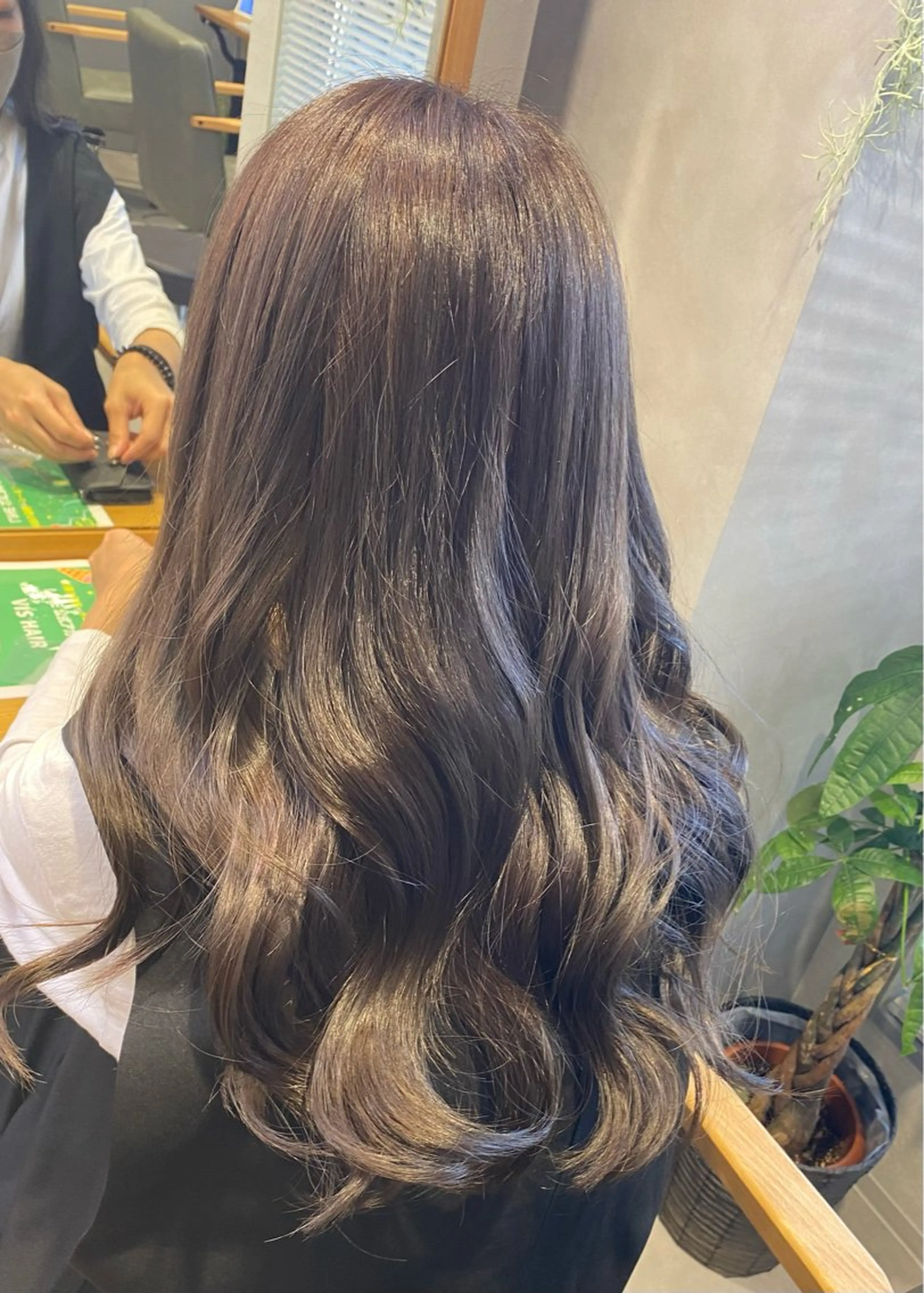 ロング カラー ヘアアレンジ ブリーチ ブリーチなしカラー 小國 綾かのヘアスタイル