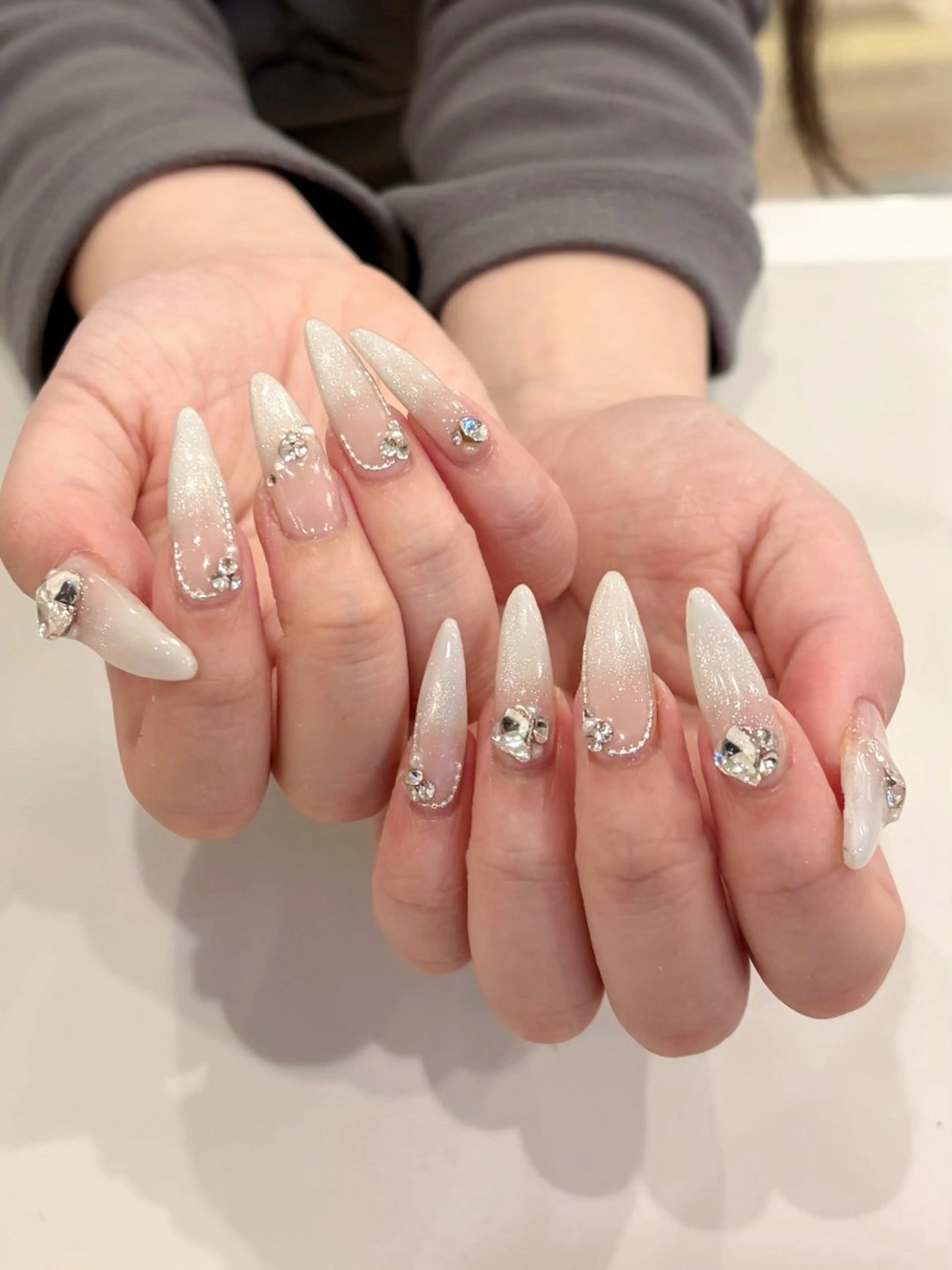 ネイル ハンドネイル 岡崎 佑香のネイルデザイン