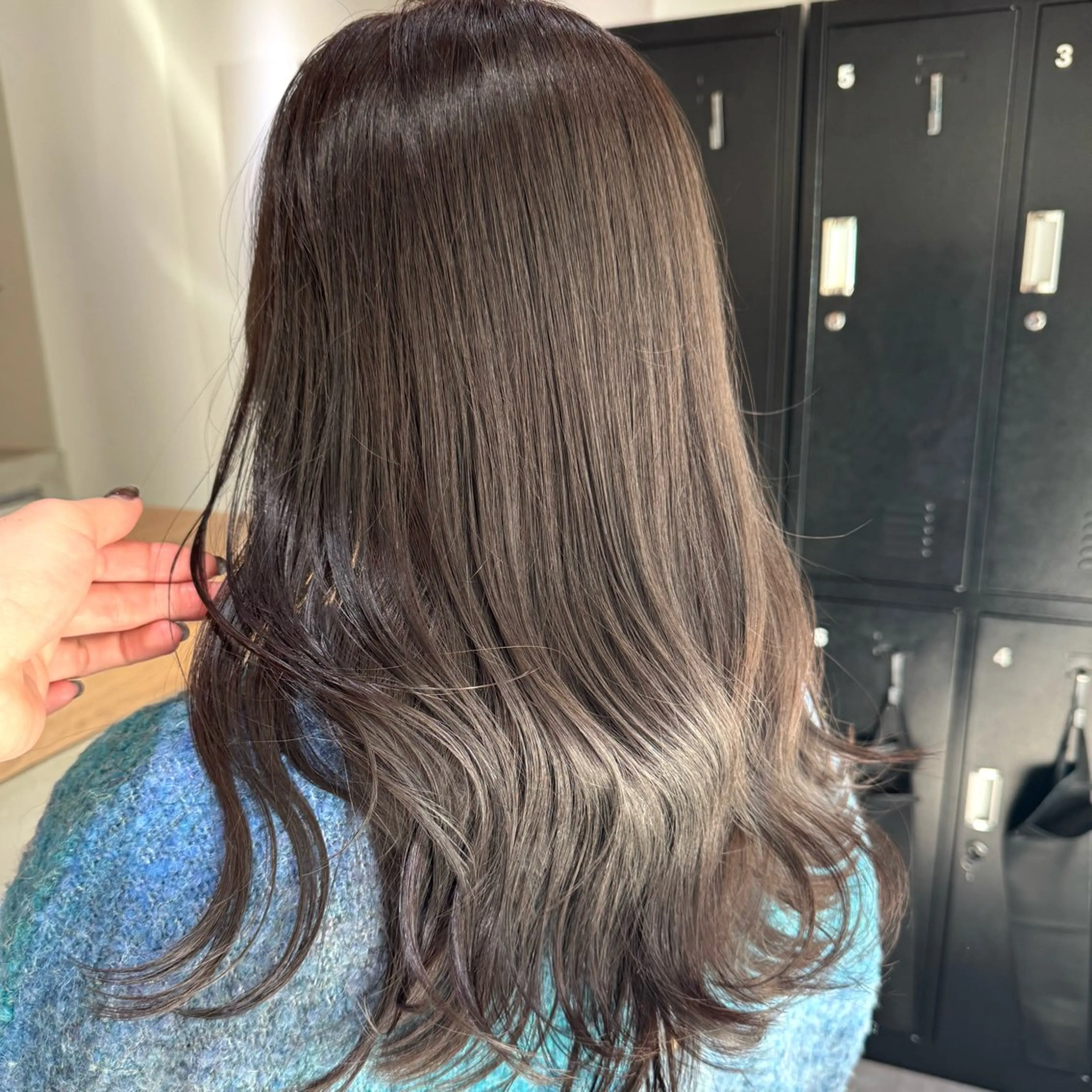 ロング カラー ヘアアレンジ ヘアカラー ブリーチなしカラー /ベージュ/安形翔のヘアスタイル