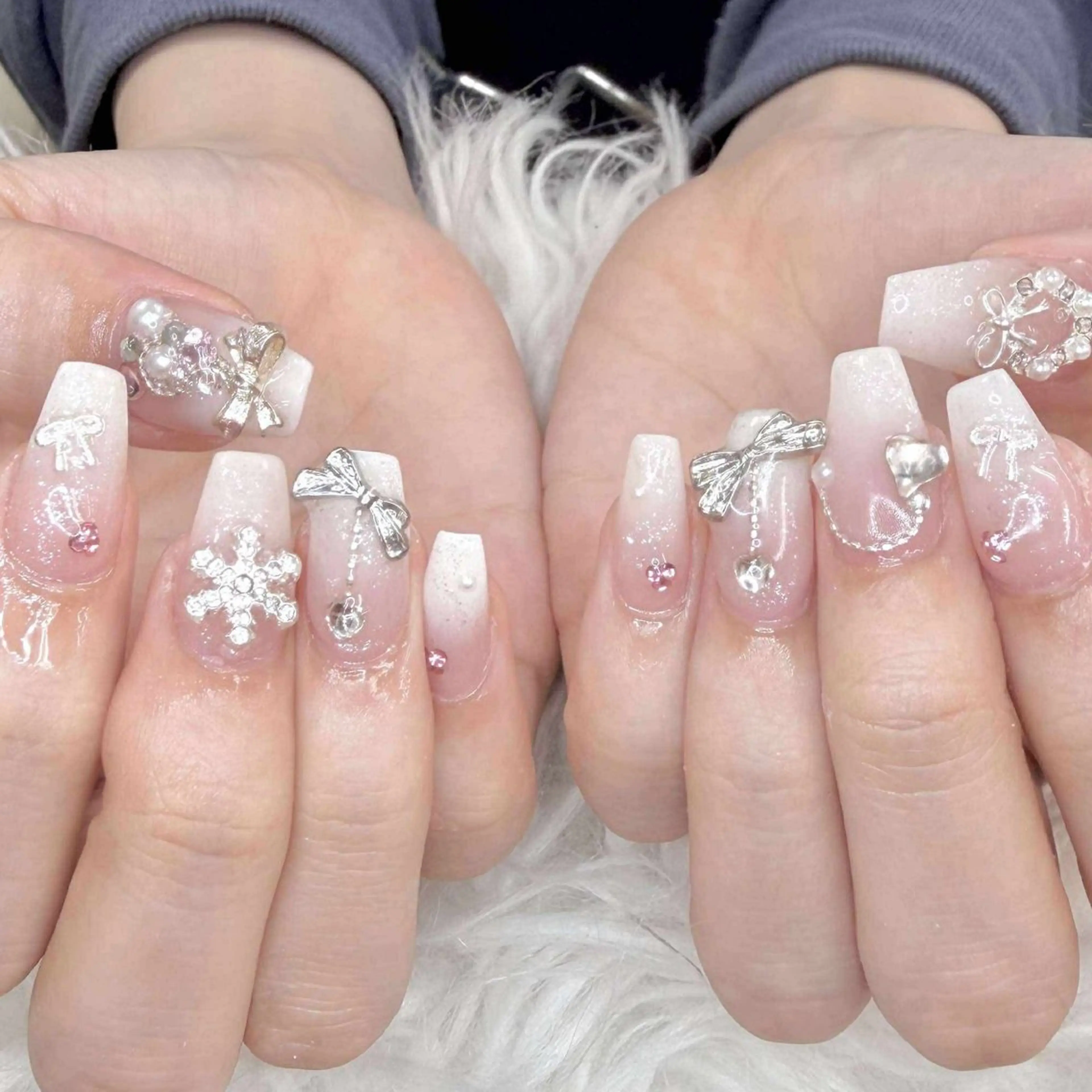 ネイル ゴテゴテ ネイルのネイルデザイン