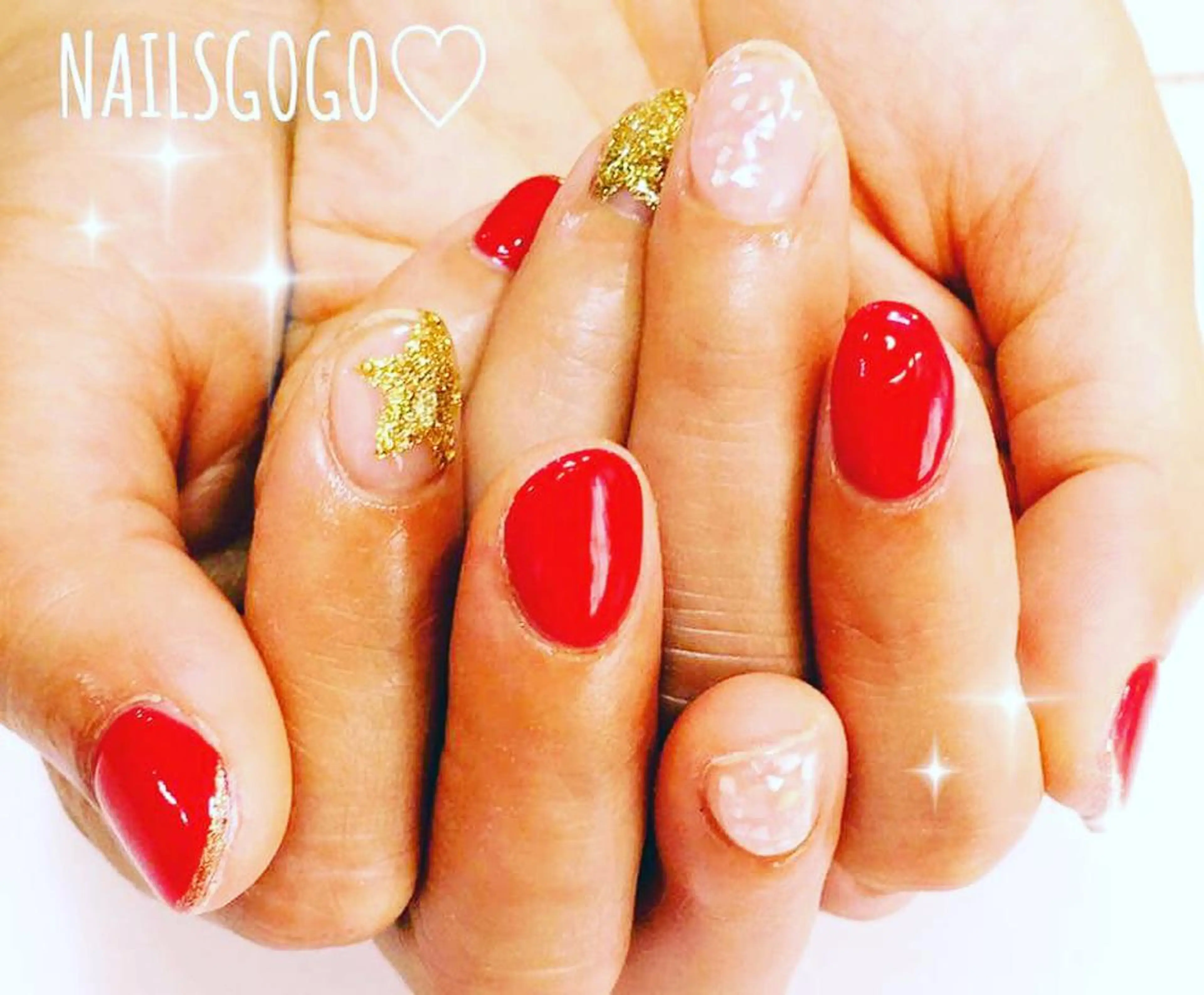 ミディアム カラー ネイル レッドカラー ジェルネイル 赤色 春ネイル 夏ネイル NAILSGOGO shibuyaのネイルデザイン