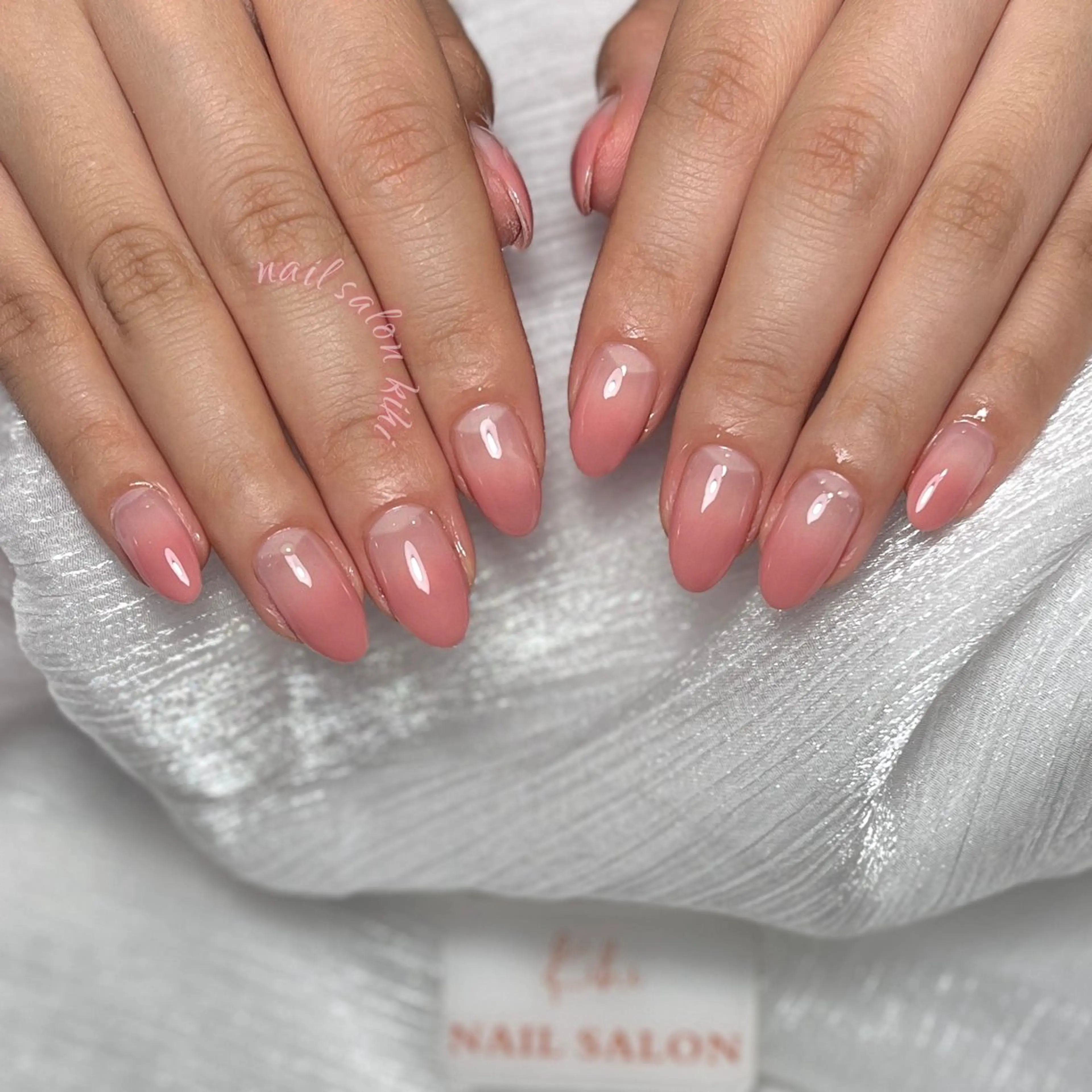 ネイル アートネイル フレンチネイル ジェルネイル グラデーション 韓国ネイル ハンドネイル ハンドケア さくら💮💮 【オフ無料】のネイルデザイン