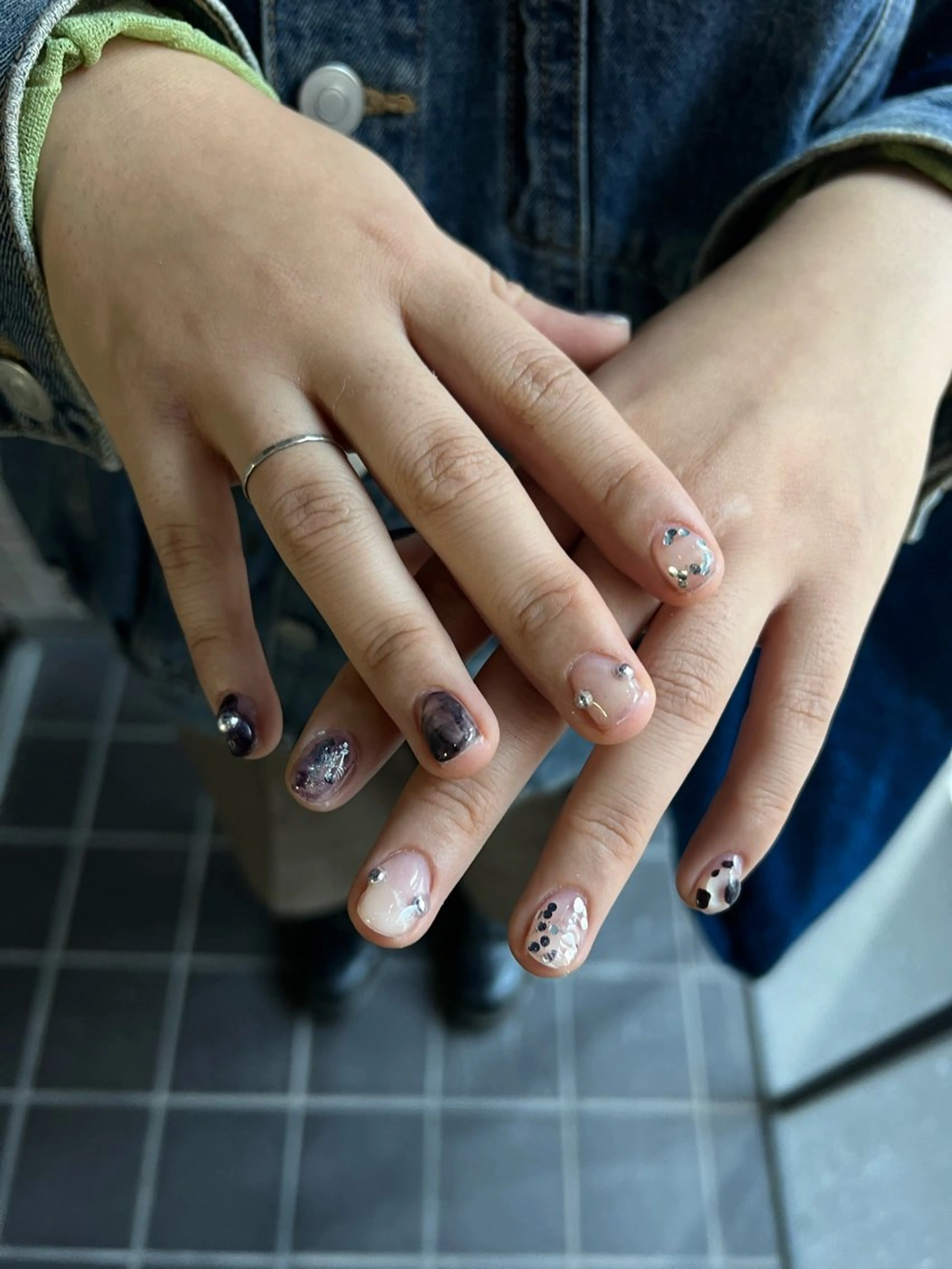 ネイル ハンドネイル Hata nail 🎀個性派ニュアンスのネイルデザイン