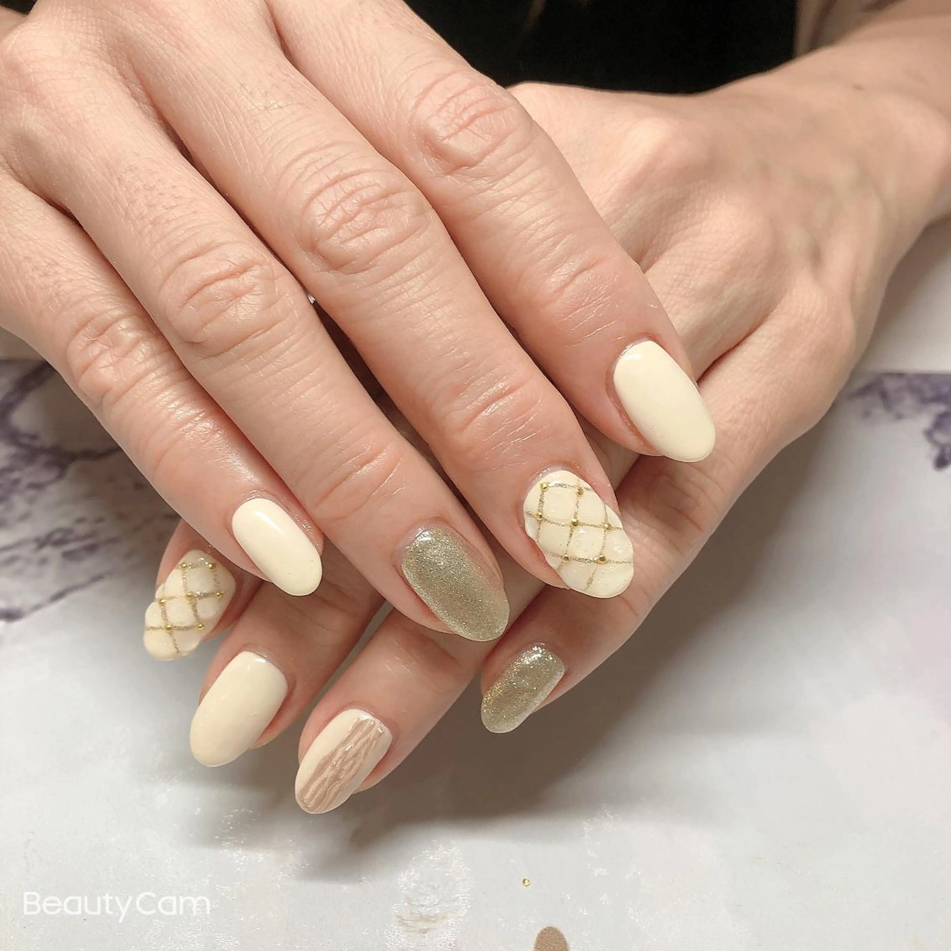 ネイル ハンドネイル Guarendo錦糸町店所属・ガレンドウ 白澤 愛子のネイルデザイン