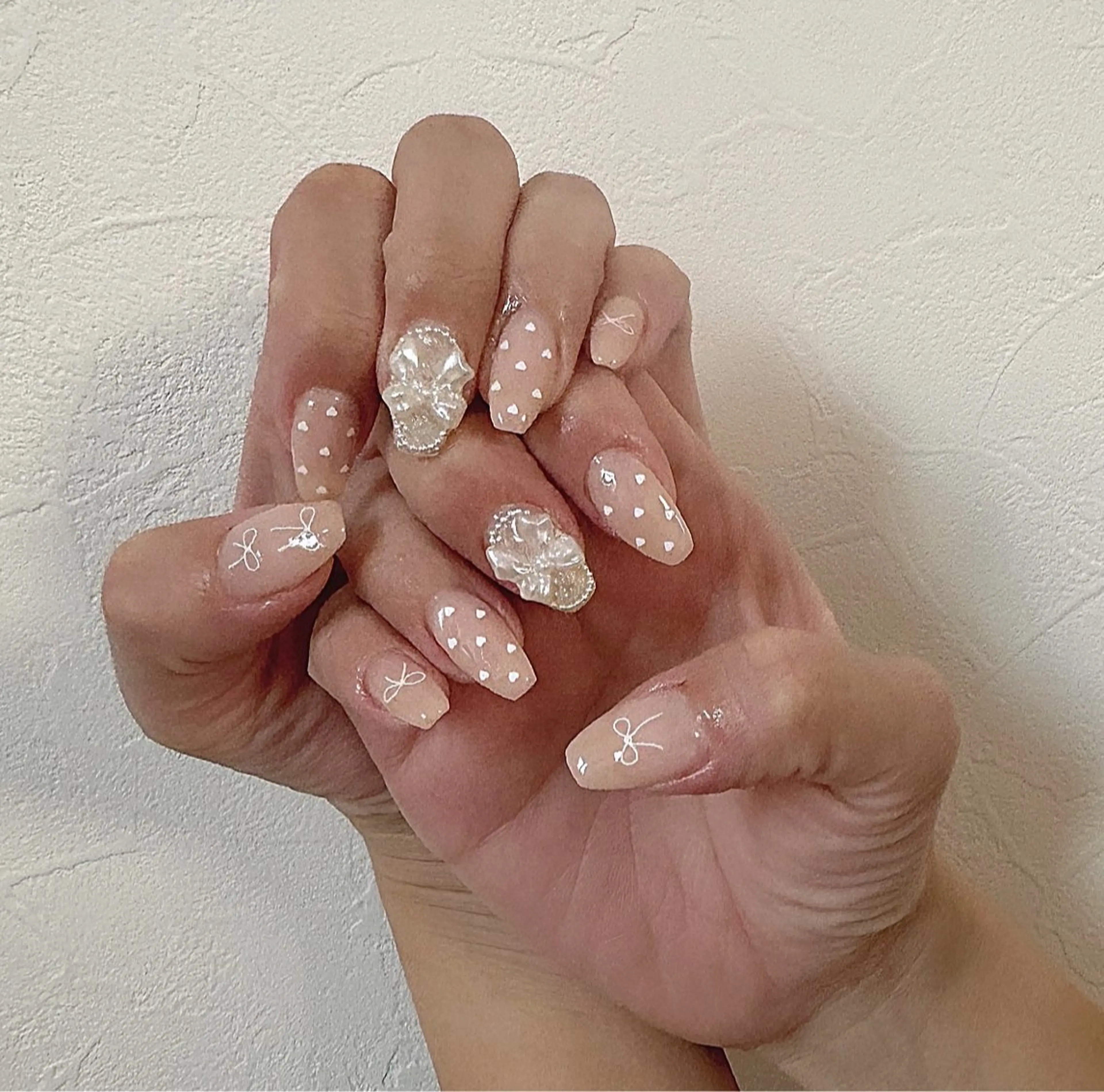 ネイル シュシュ 🎀 girly nailのネイルデザイン