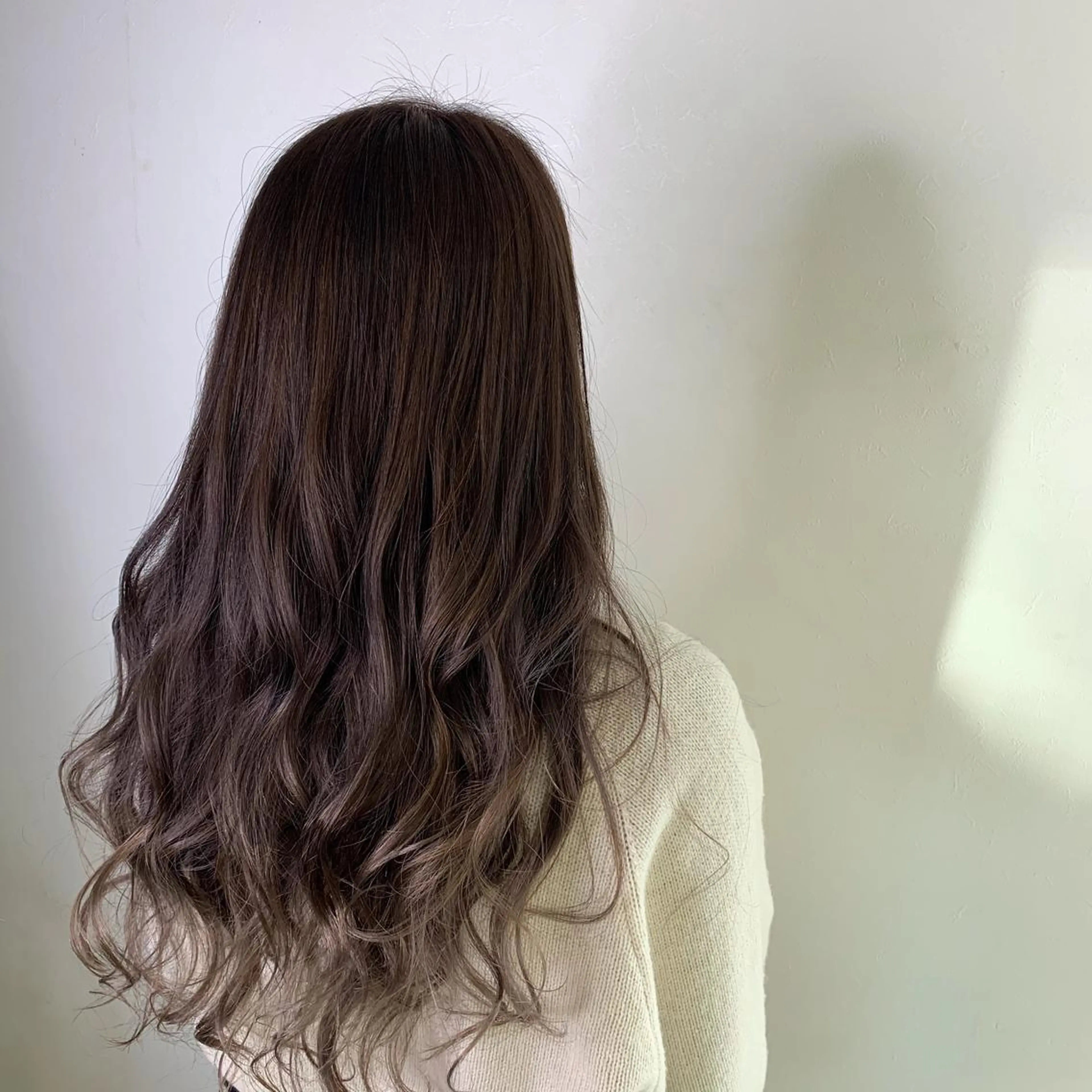 ロング BIANCA isesaki 小暮のヘアスタイル