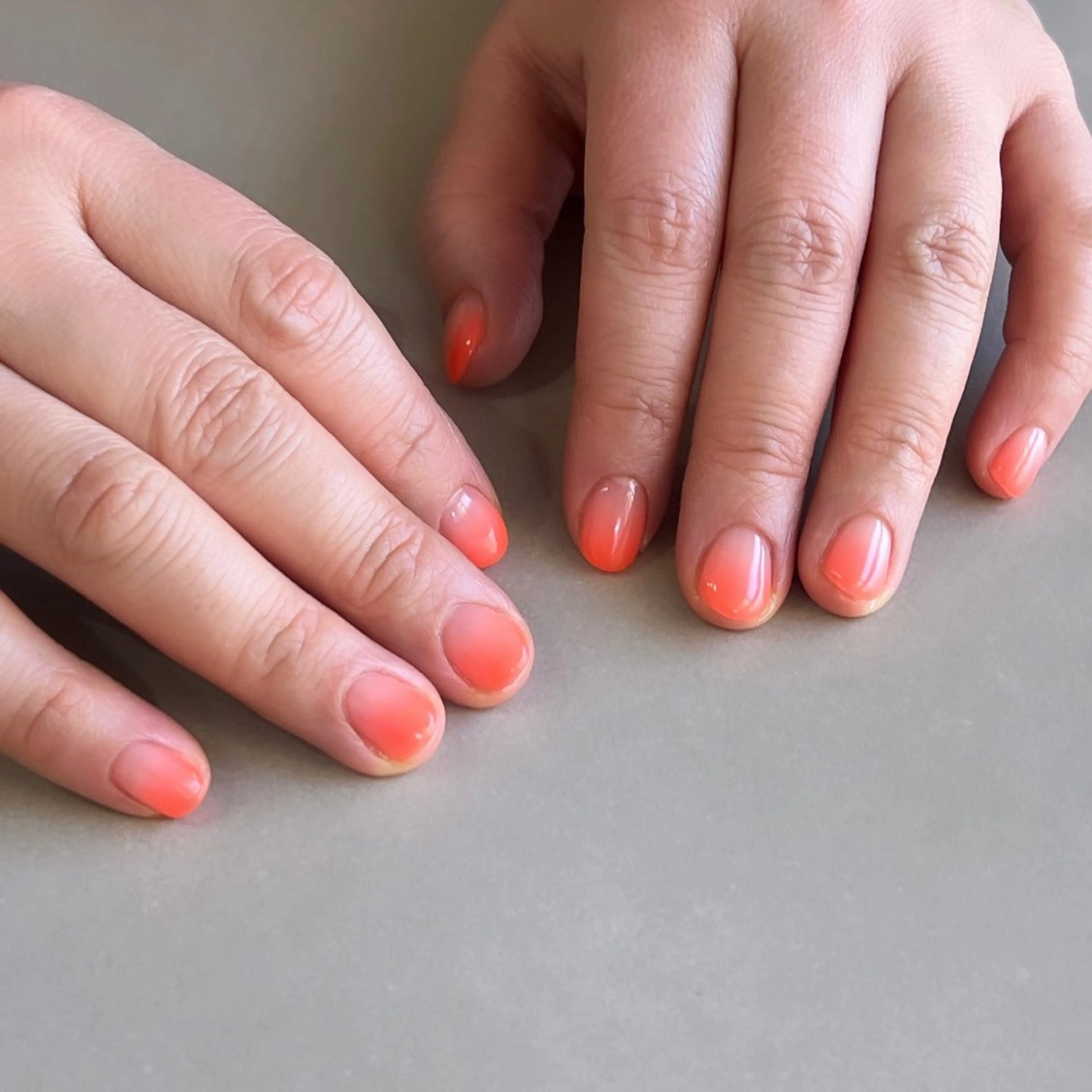 ネイル グラデーション Momoka ネイリスト福岡/薬院のネイルデザイン