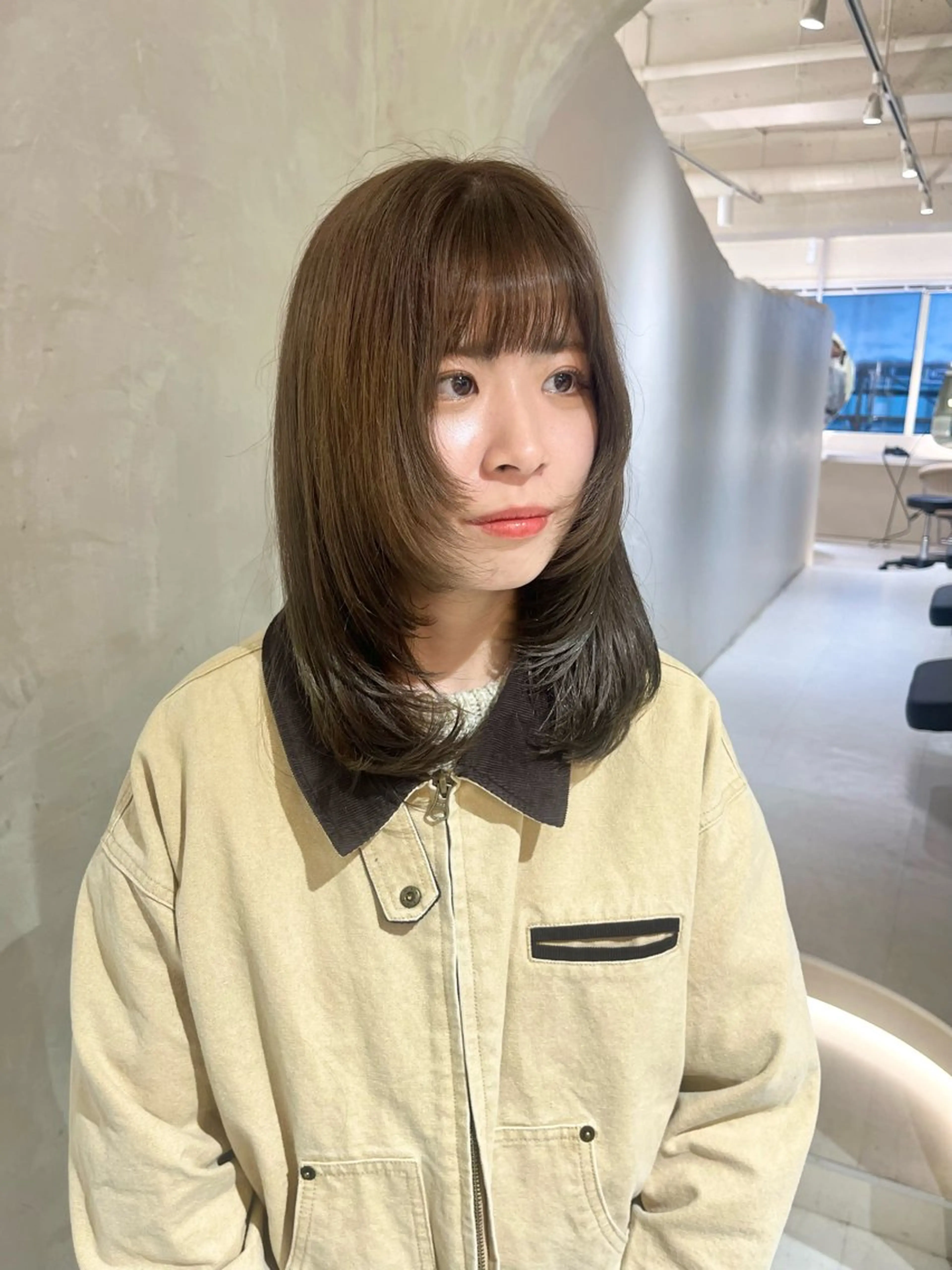 ミディアム カラー ブリーチ ブリーチなしカラー カット ヘアカラー トリートメント effect横浜所属・切りっぱなしボブ/ 艶カラー/綾莉のヘアスタイル