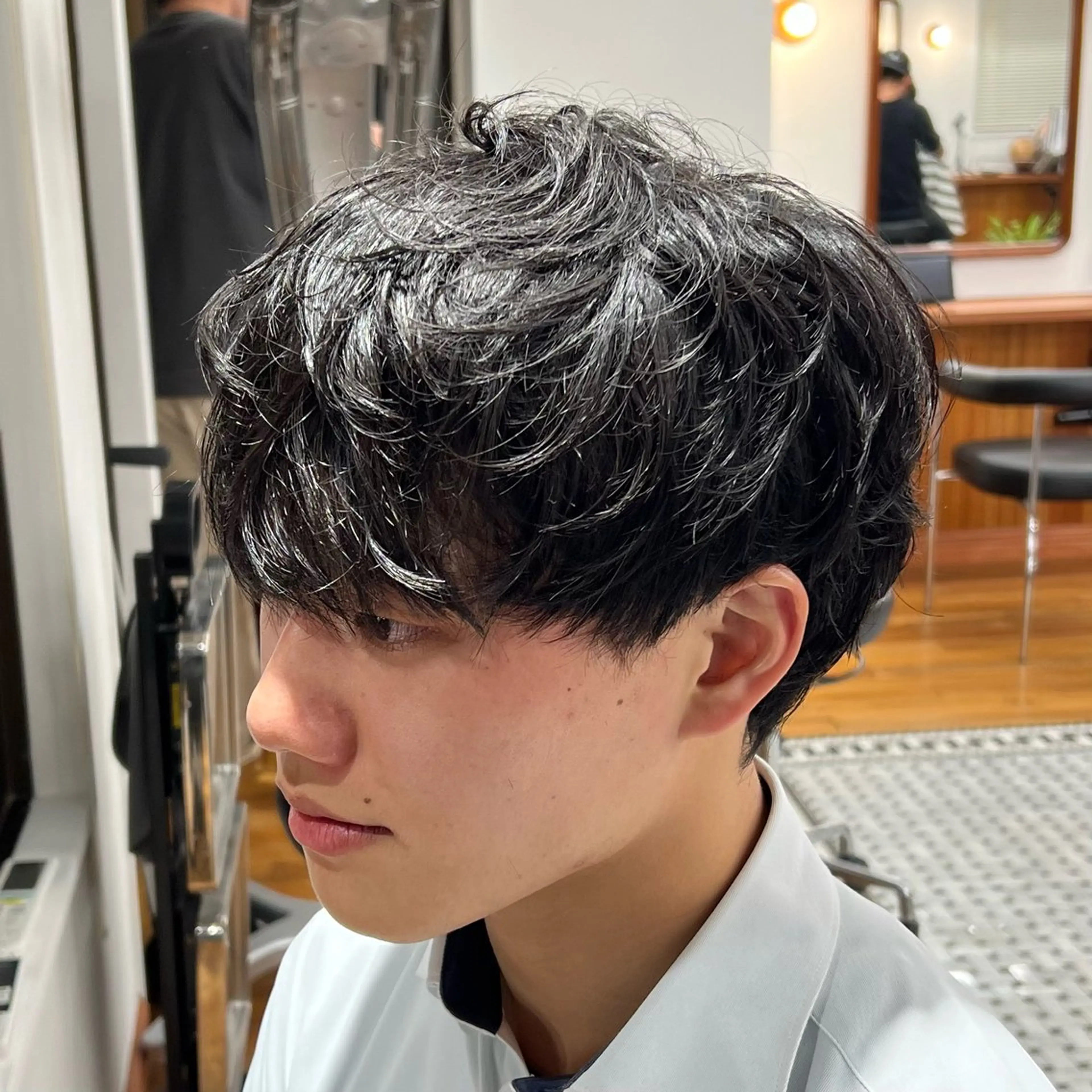 ショート メンズ くせ毛 ショートヘア カット メンズカット✂️ スキンフェード伊藤陸のヘアスタイル