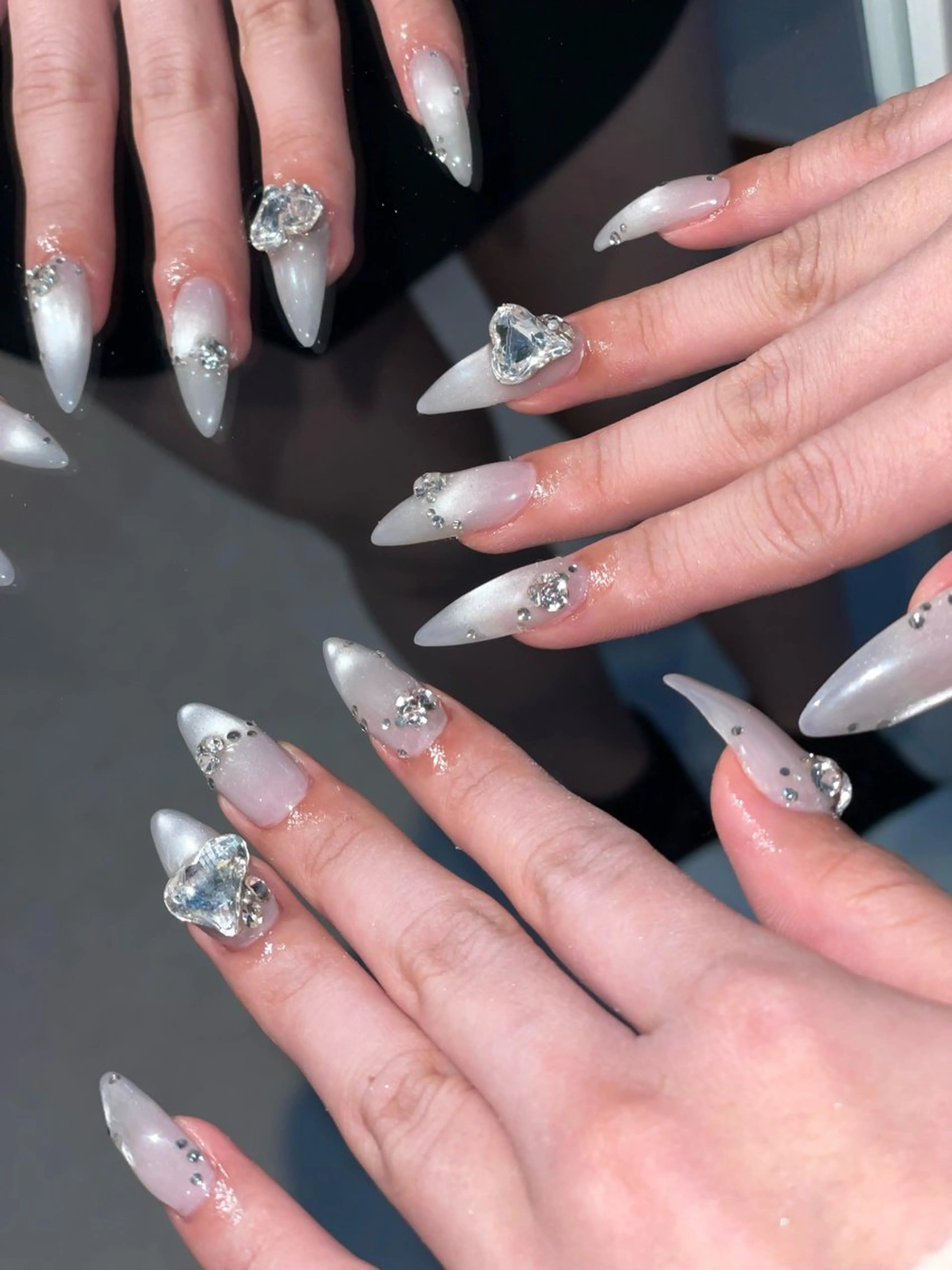 ネイル キラキラネイル マグネットネイル ハンドネイル SoLuna MIZUHOのネイルデザイン