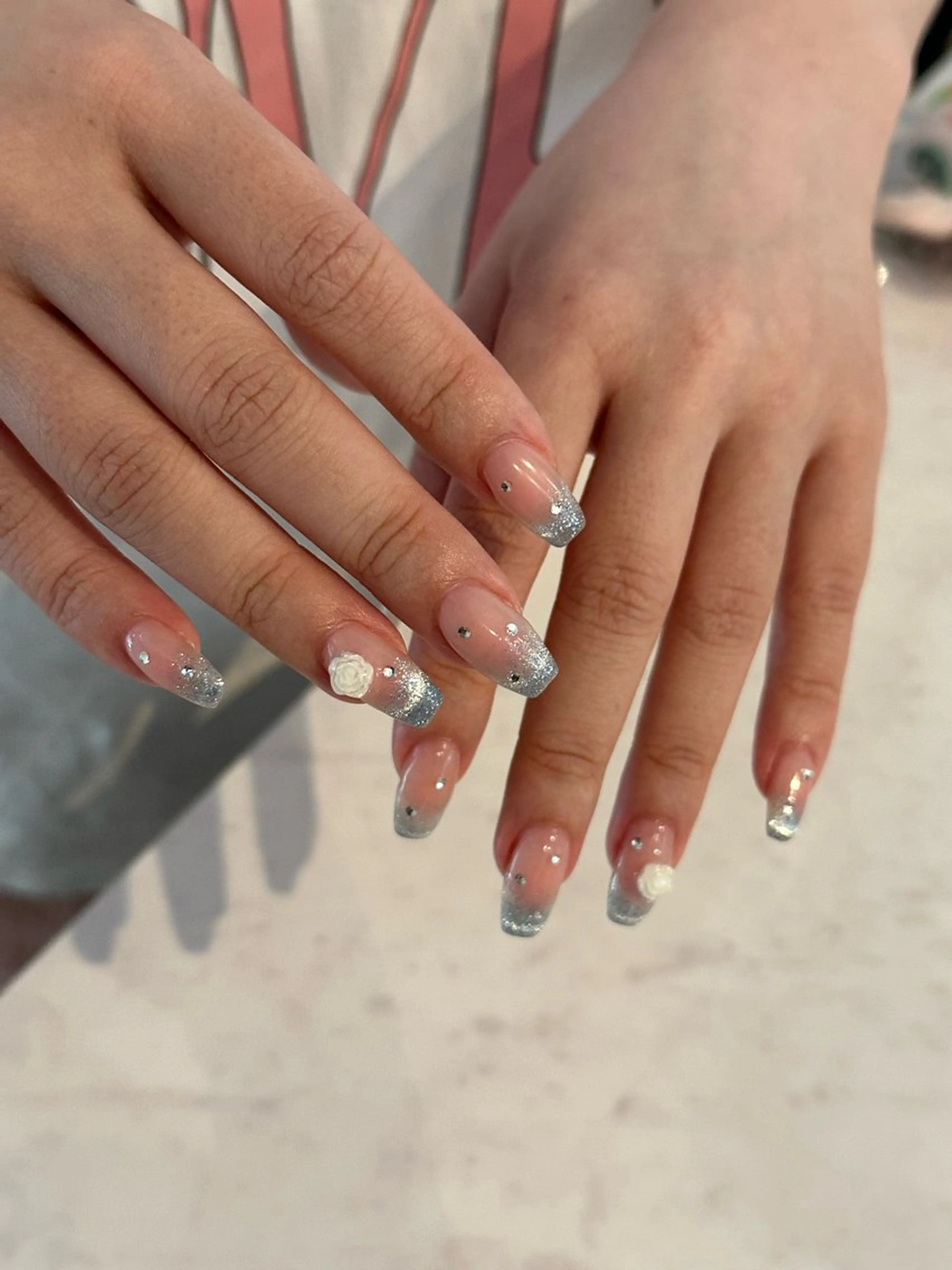 ネイル チークネイル フレンチネイル ハンドネイル mélty HINAのネイルデザイン