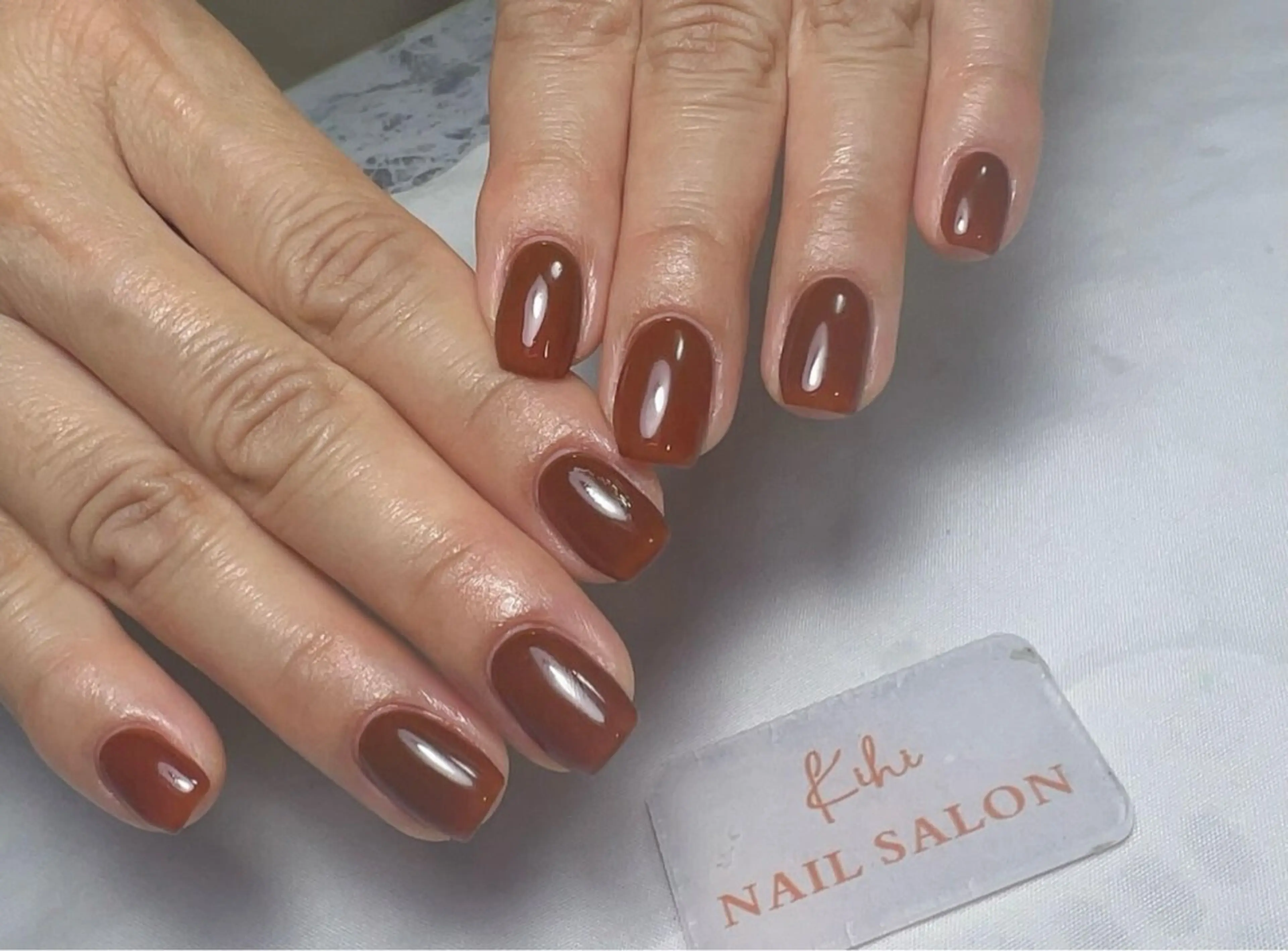 ネイル フレンチネイル ジェルネイル グラデーション キラキラネイル 韓国ネイル ハンドネイル 清水 ユナのネイルデザイン